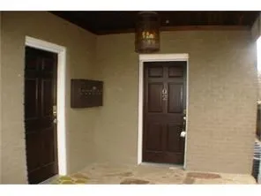 Apartment For Rent in Dallas County , 1122 N Zang Boulevard 201, Dallas, Texas 75203, 2 Bedrooms, 1 Bathroom, Garage spaces, 862 Sqft, built in 1949, Price $1,495, mls#21309501, Real Estate Agent in Dallas, Homes For Rent in Dallas county, Homes For Rent in Dallas, Realtor in Dallas Texas, Real Estate Brokerage Independent Realty Texas, Luminita Cordes Realtor