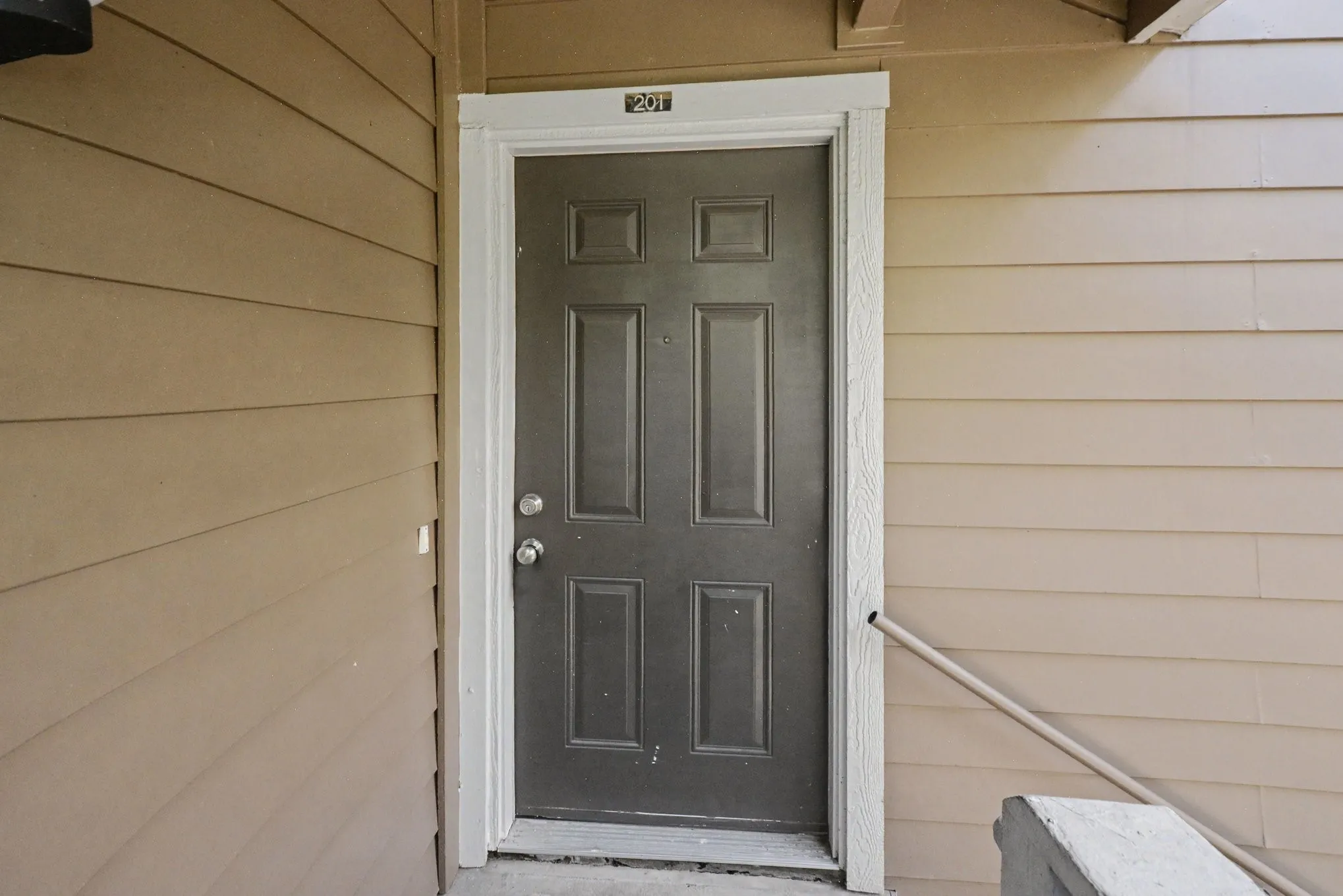 Condominium For Sale in Dallas County , 3645 W Northgate Drive 201, Irving, Texas 75062, 2 Bedroom, 2 Bathroom, Garage spaces, 947 Sqft, built in 1982, mls#21309498, Real Estate Agent in Irving, Homes For Sale in Dallas county, Homes For Sale in Irving, Realtor in Irving Texas, Real Estate Brokerage Independent Realty Texas, Luminita Cordes Realtor
