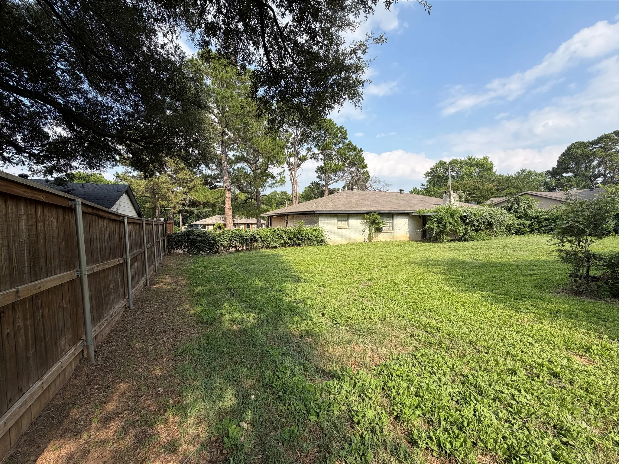 Improved Land For Sale in Tarrant County , 6400 Kingston, Colleyville, Texas 76034, 0, 0, Garage spaces, 0 Sqft, built in 1975, Price $500,000, mls#21306388, Real Estate Agent in Colleyville, Homes For Sale in Tarrant county, Homes For Sale in Colleyville, Realtor in Colleyville Texas, Real Estate Brokerage Independent Realty Texas, Luminita Cordes Realtor