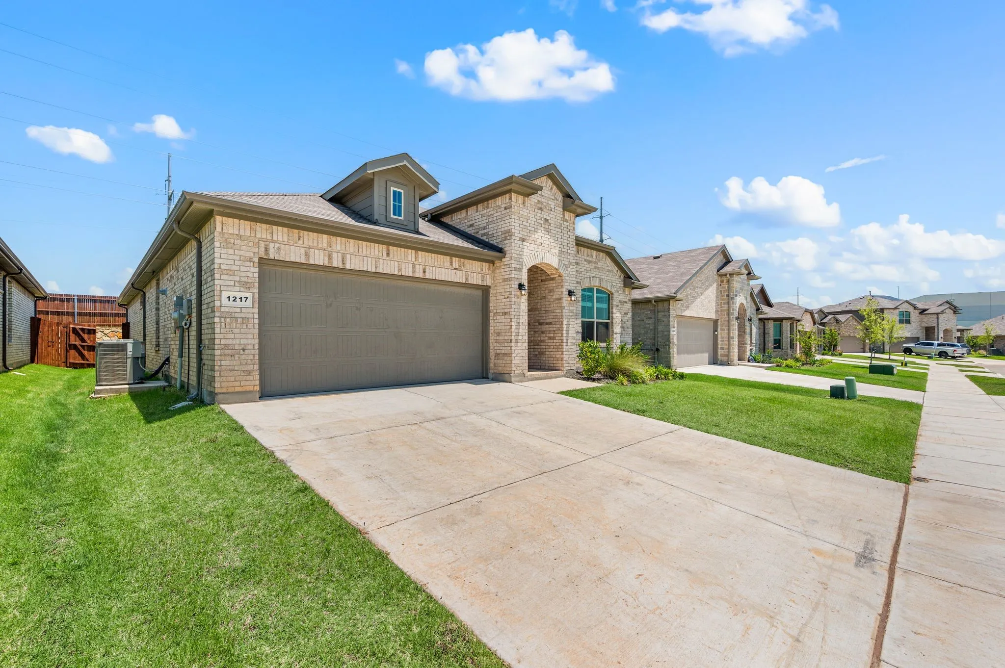 Single Family Residence For Rent in Denton County , 1217 Southwark Drive, Fort Worth, Texas 76247, 4 Bedroom, 2 Bathroom, 2 Garage spaces, 2,010 Sqft, built in 2024, mls#21306203, Real Estate Agent in Fort Worth, Homes For Rent in Denton county, Homes For Rent in Fort Worth, Realtor in Fort Worth Texas, Real Estate Brokerage Independent Realty Texas, Luminita Cordes Realtor