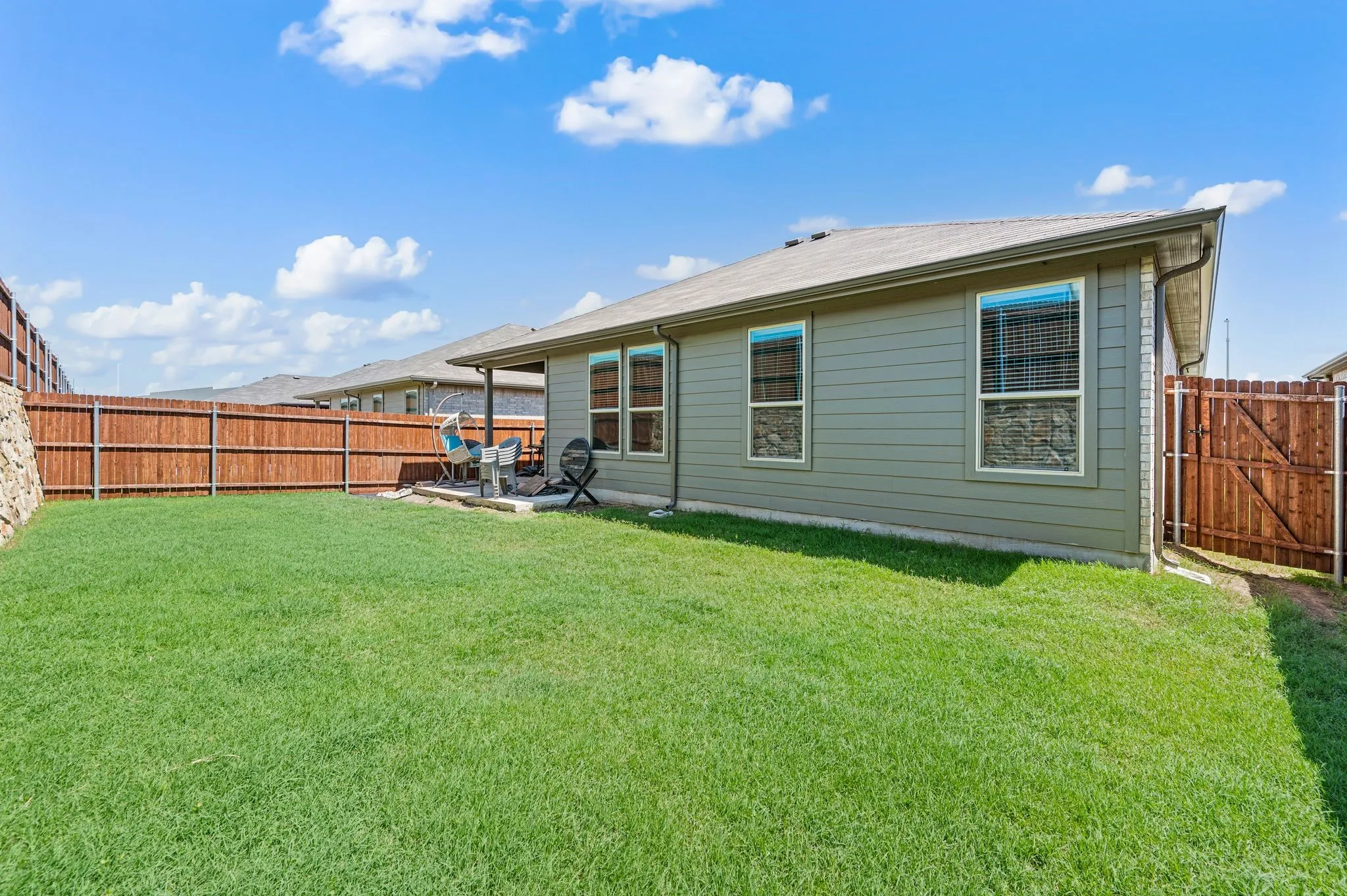Single Family Residence For Rent in Denton County , 1217 Southwark Drive, Fort Worth, Texas 76247, 4 Bedroom, 2 Bathroom, 2 Garage spaces, 2,010 Sqft, built in 2024, mls#21306203, Real Estate Agent in Fort Worth, Homes For Rent in Denton county, Homes For Rent in Fort Worth, Realtor in Fort Worth Texas, Real Estate Brokerage Independent Realty Texas, Luminita Cordes Realtor
