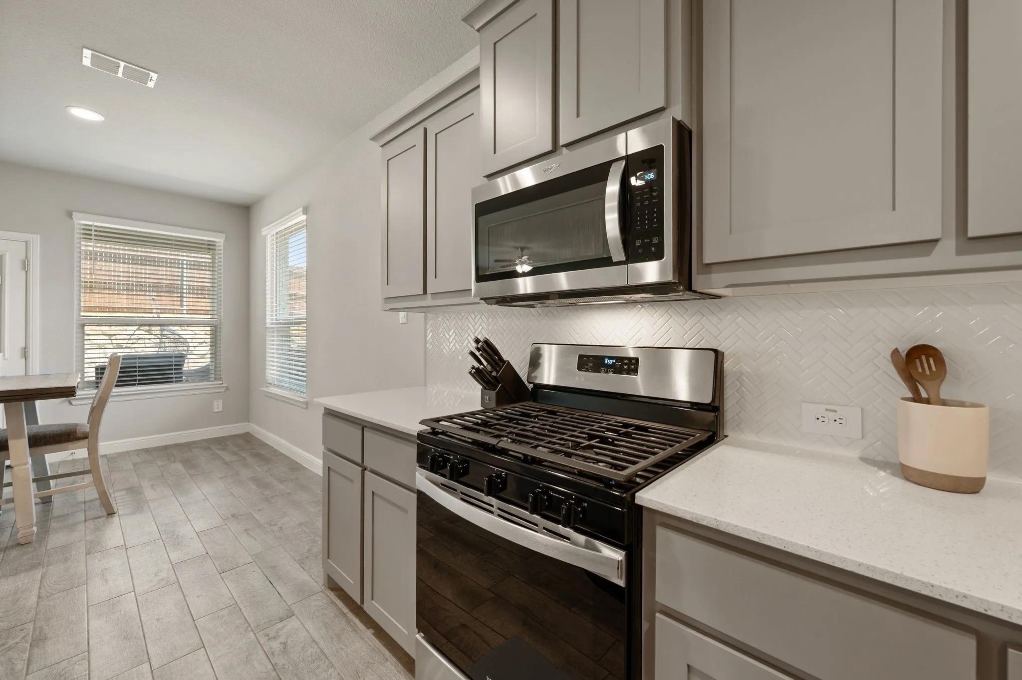 Single Family Residence For Rent in Denton County , 1217 Southwark Drive, Fort Worth, Texas 76247, 4 Bedroom, 2 Bathroom, 2 Garage spaces, 2,010 Sqft, built in 2024, mls#21306203, Real Estate Agent in Fort Worth, Homes For Rent in Denton county, Homes For Rent in Fort Worth, Realtor in Fort Worth Texas, Real Estate Brokerage Independent Realty Texas, Luminita Cordes Realtor