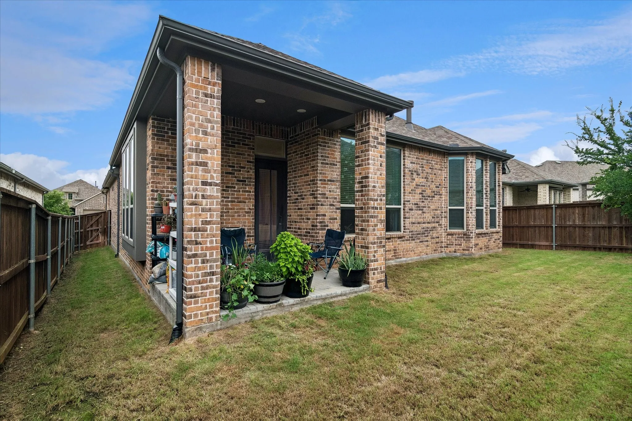 Single Family Residence For Sale in Grayson County , 3810 Iron Ore Drive, Denison, Texas 75020, 4 Bedroom, 3 Bathroom, 2 Garage spaces, 2,309 Sqft, built in 2022, mls#21309536, Real Estate Agent in Denison, Homes For Sale in Grayson county, Homes For Sale in Denison, Realtor in Denison Texas, Real Estate Brokerage Independent Realty Texas, Luminita Cordes Realtor