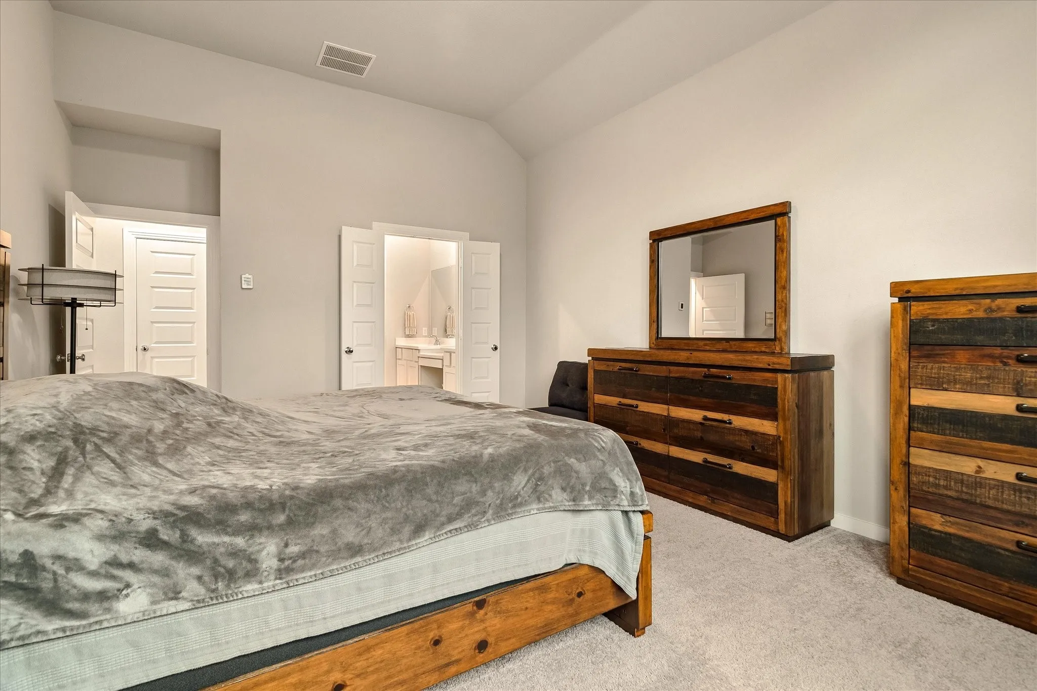 Single Family Residence For Sale in Grayson County , 3810 Iron Ore Drive, Denison, Texas 75020, 4 Bedroom, 3 Bathroom, 2 Garage spaces, 2,309 Sqft, built in 2022, mls#21309536, Real Estate Agent in Denison, Homes For Sale in Grayson county, Homes For Sale in Denison, Realtor in Denison Texas, Real Estate Brokerage Independent Realty Texas, Luminita Cordes Realtor