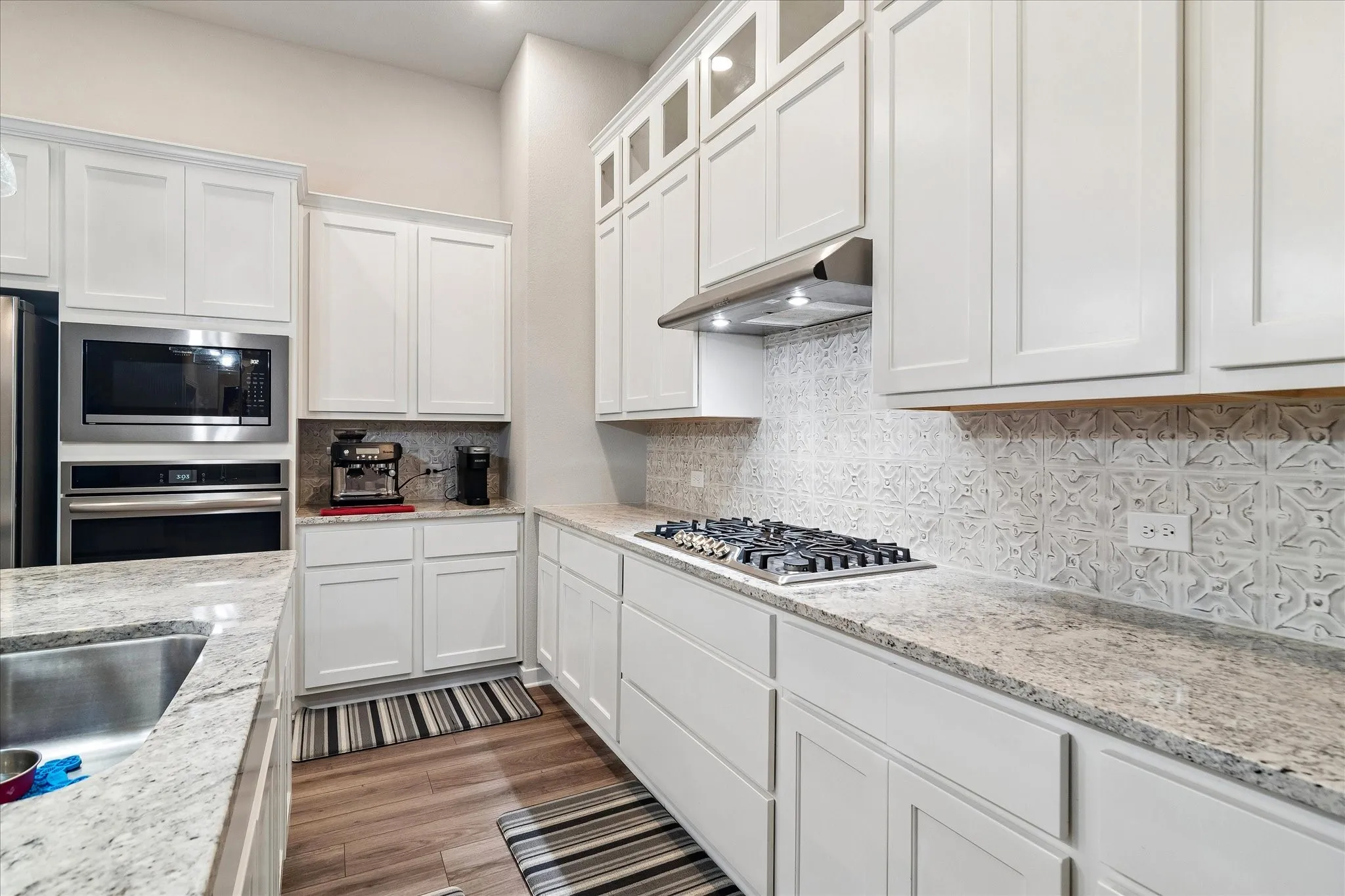 Single Family Residence For Sale in Grayson County , 3810 Iron Ore Drive, Denison, Texas 75020, 4 Bedroom, 3 Bathroom, 2 Garage spaces, 2,309 Sqft, built in 2022, mls#21309536, Real Estate Agent in Denison, Homes For Sale in Grayson county, Homes For Sale in Denison, Realtor in Denison Texas, Real Estate Brokerage Independent Realty Texas, Luminita Cordes Realtor