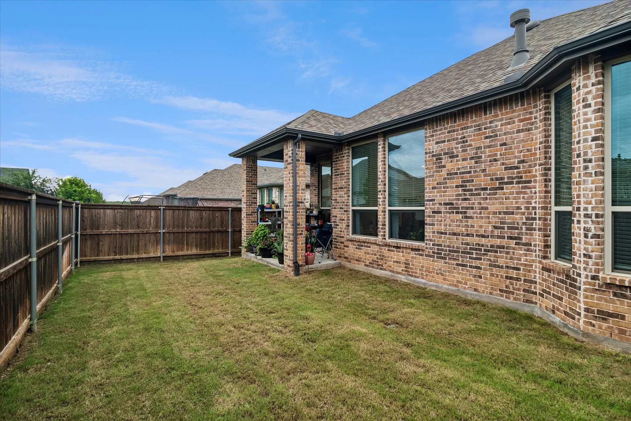 Single Family Residence For Sale in Grayson County , 3810 Iron Ore Drive, Denison, Texas 75020, 4 Bedroom, 3 Bathroom, 2 Garage spaces, 2,309 Sqft, built in 2022, mls#21309536, Real Estate Agent in Denison, Homes For Sale in Grayson county, Homes For Sale in Denison, Realtor in Denison Texas, Real Estate Brokerage Independent Realty Texas, Luminita Cordes Realtor