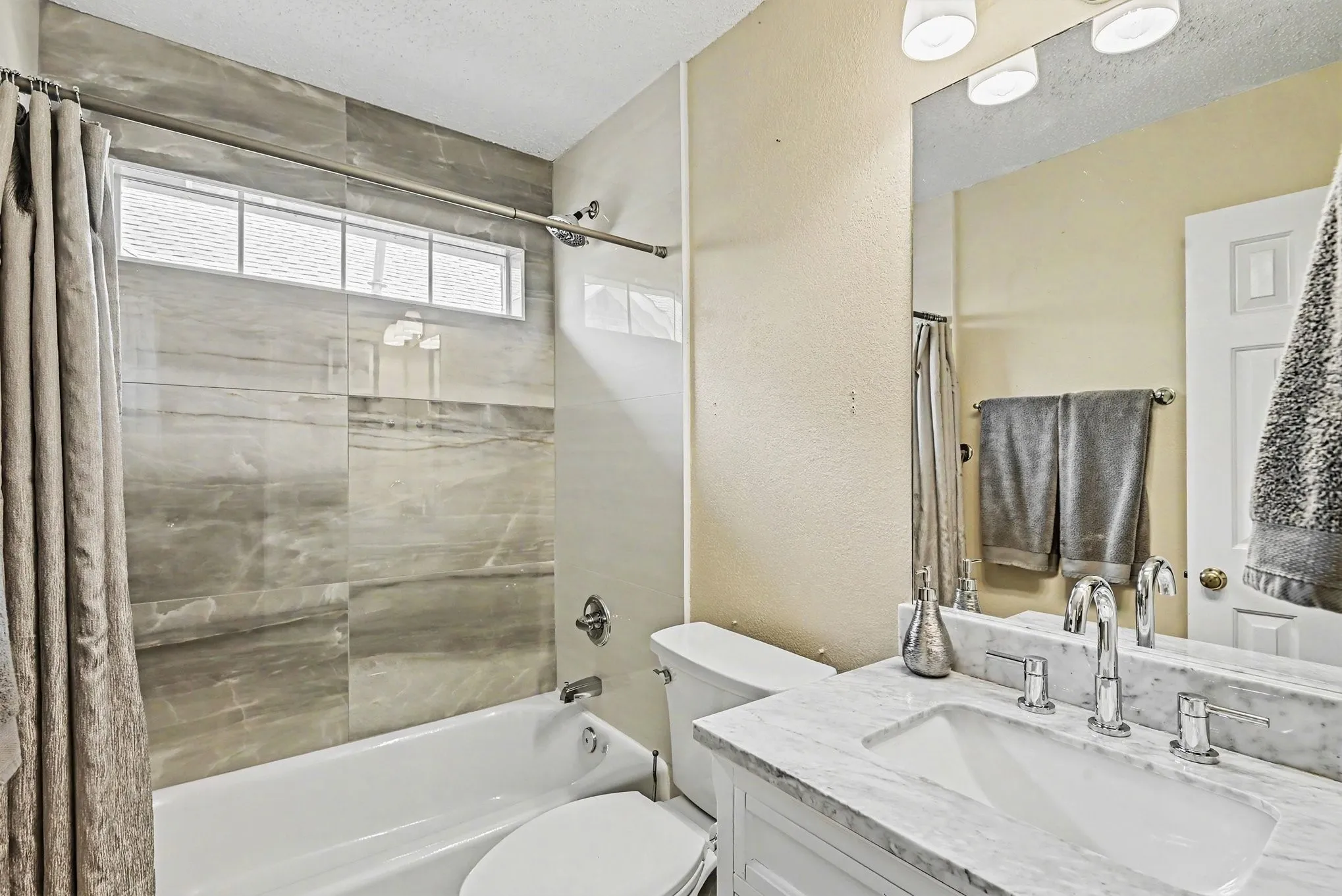 Single Family Residence For Sale in Tarrant County , 4654 Park Court, Fort Worth, Texas 76137, 3 Bedroom, 2 Bathroom, 2 Garage spaces, 1,802 Sqft, built in 1997, mls#21309533, Real Estate Agent in Fort Worth, Homes For Sale in Tarrant county, Homes For Sale in Fort Worth, Realtor in Fort Worth Texas, Real Estate Brokerage Independent Realty Texas, Luminita Cordes Realtor