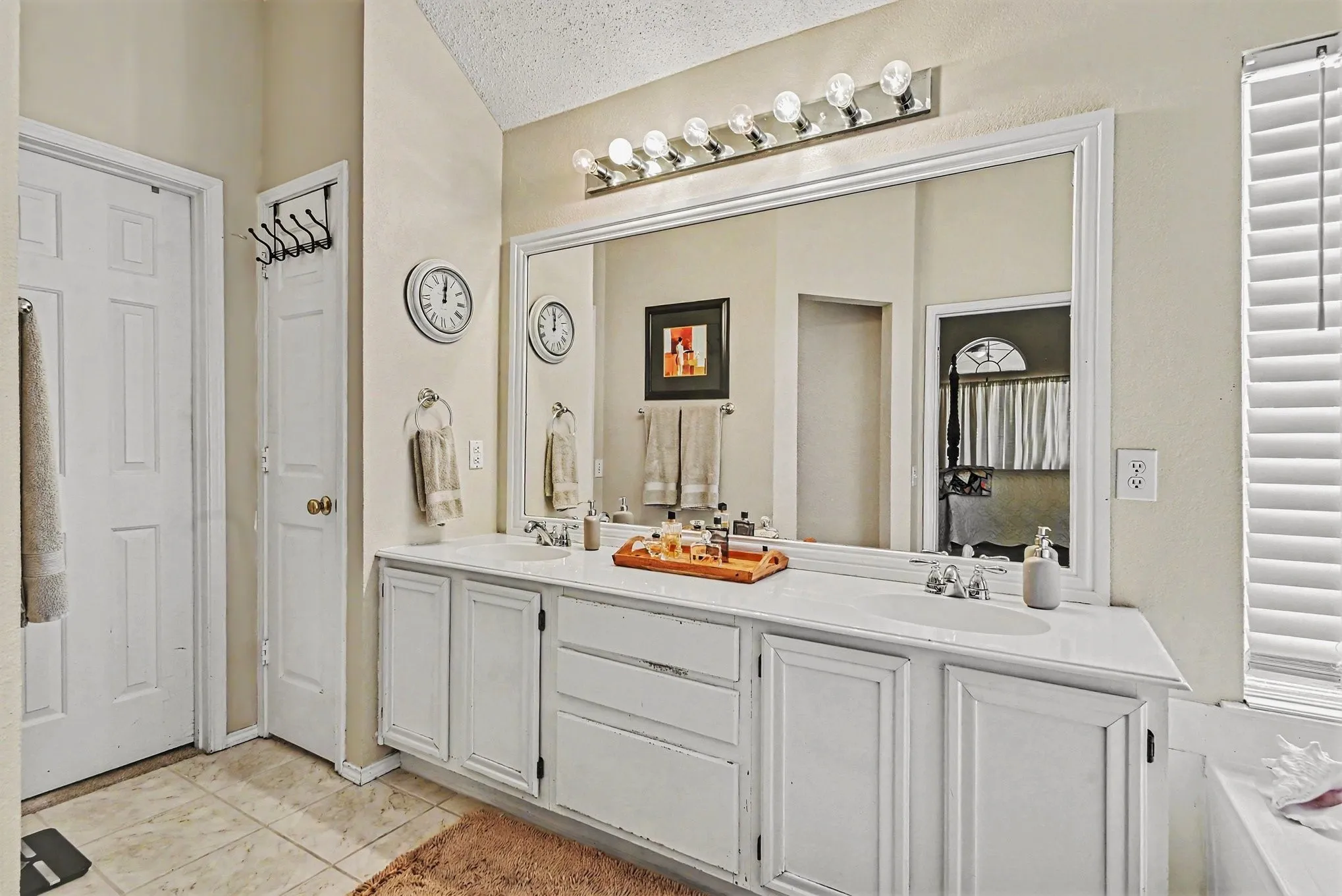 Single Family Residence For Sale in Tarrant County , 4654 Park Court, Fort Worth, Texas 76137, 3 Bedroom, 2 Bathroom, 2 Garage spaces, 1,802 Sqft, built in 1997, mls#21309533, Real Estate Agent in Fort Worth, Homes For Sale in Tarrant county, Homes For Sale in Fort Worth, Realtor in Fort Worth Texas, Real Estate Brokerage Independent Realty Texas, Luminita Cordes Realtor
