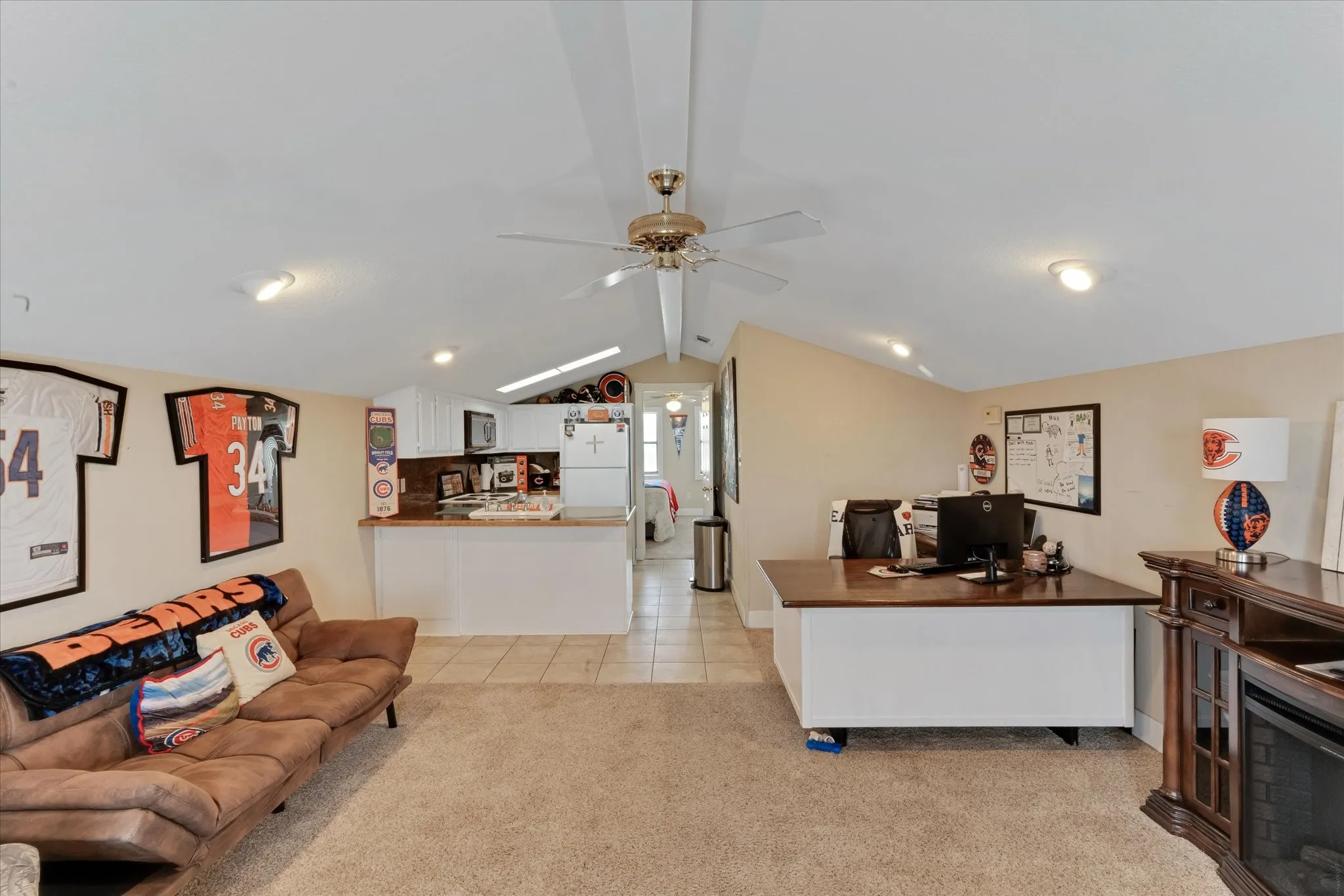 Guest house above barn with office, kitchen, bedroom and bathroom