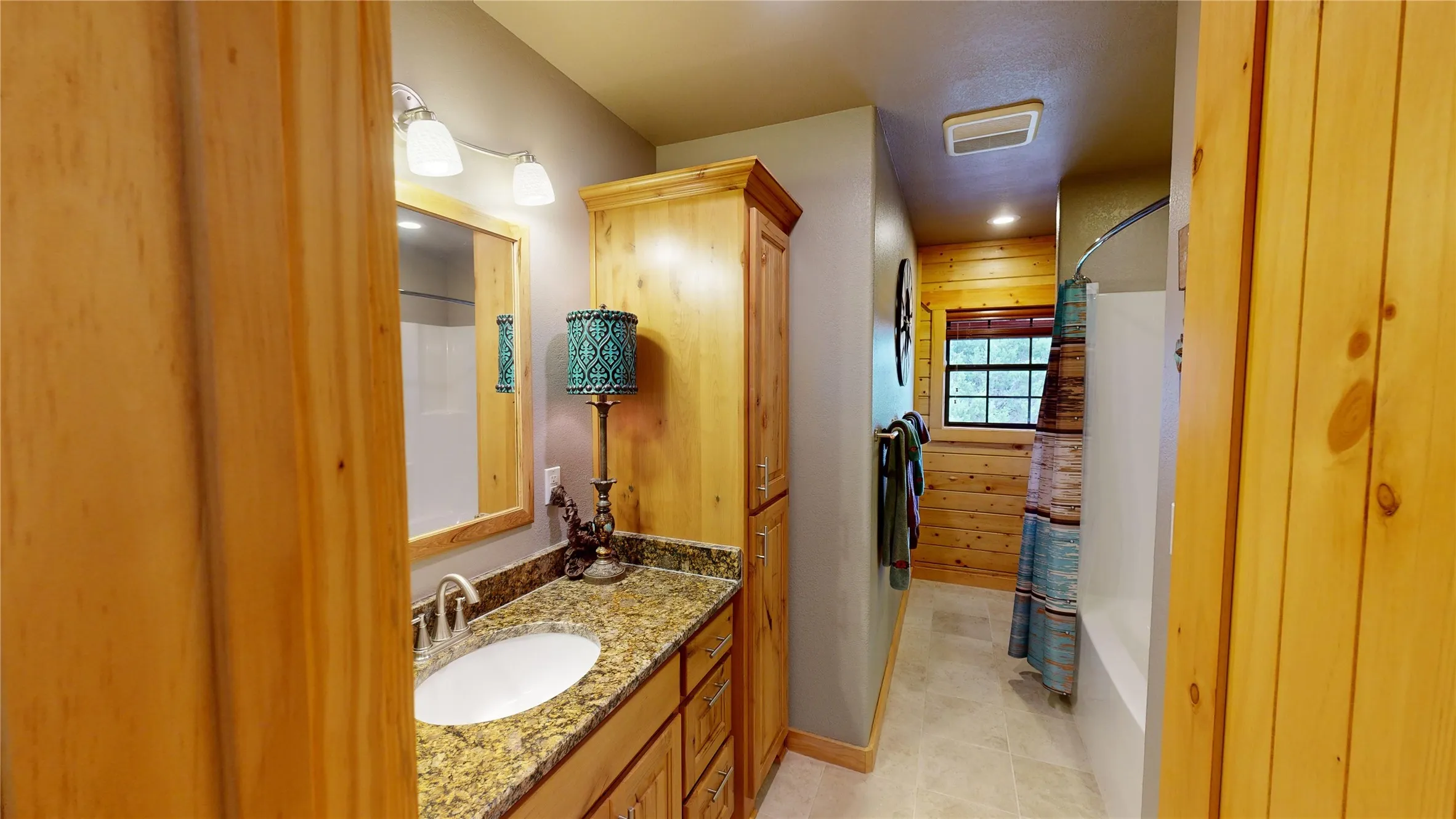Bedroom 2, walk in closet