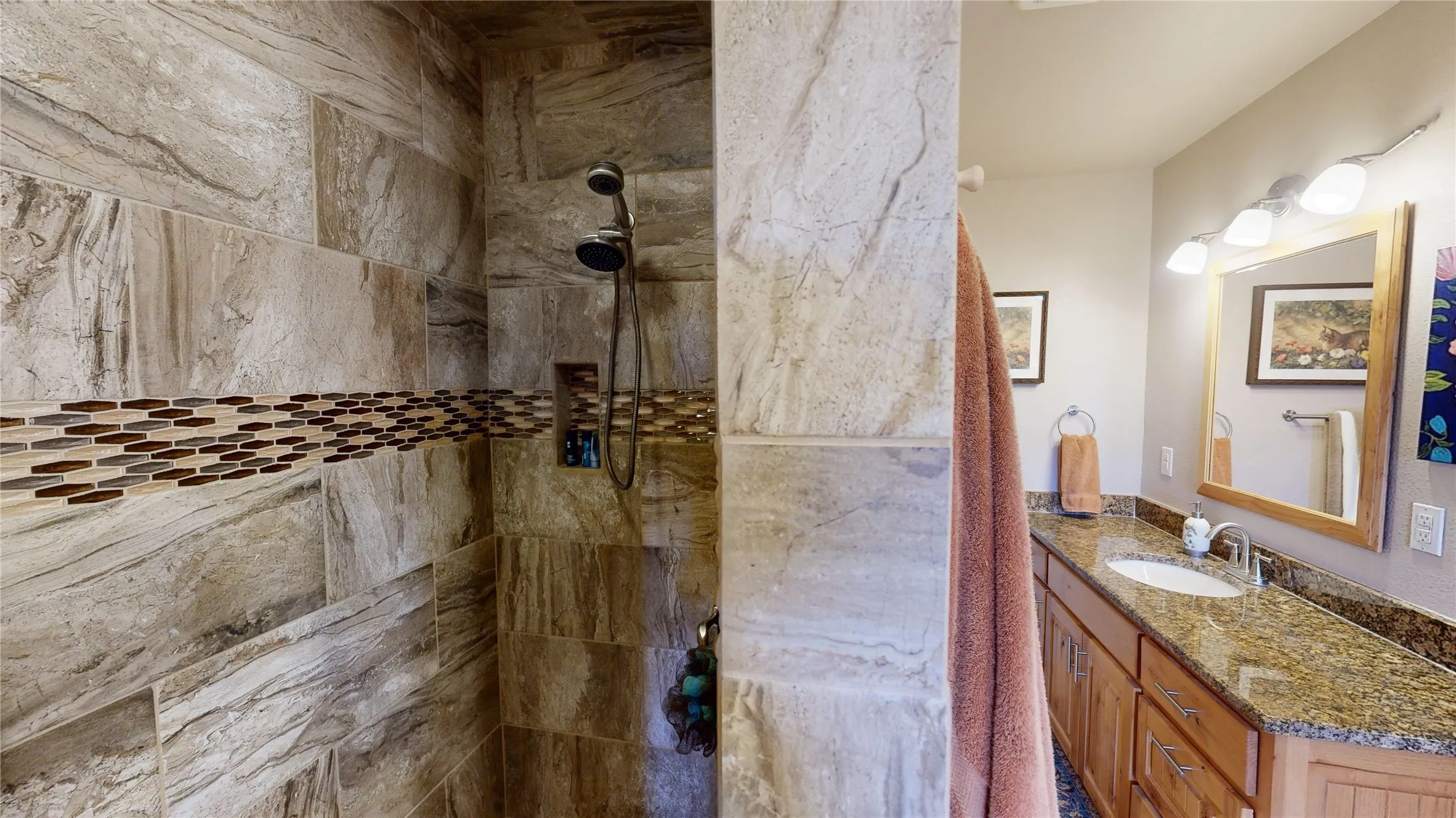 Single Family Residence For Sale in Palo Pinto County , 1253 Balcones Lane, Graford, Texas 76449, 3 Bedroom, 2 Bathroom, 3 Garage spaces, 2,016 Sqft, built in 2010, mls#21309389, Real Estate Agent in Graford, Homes For Sale in Palo Pinto county, Homes For Sale in Graford, Realtor in Graford Texas, Real Estate Brokerage Independent Realty Texas, Luminita Cordes Realtor