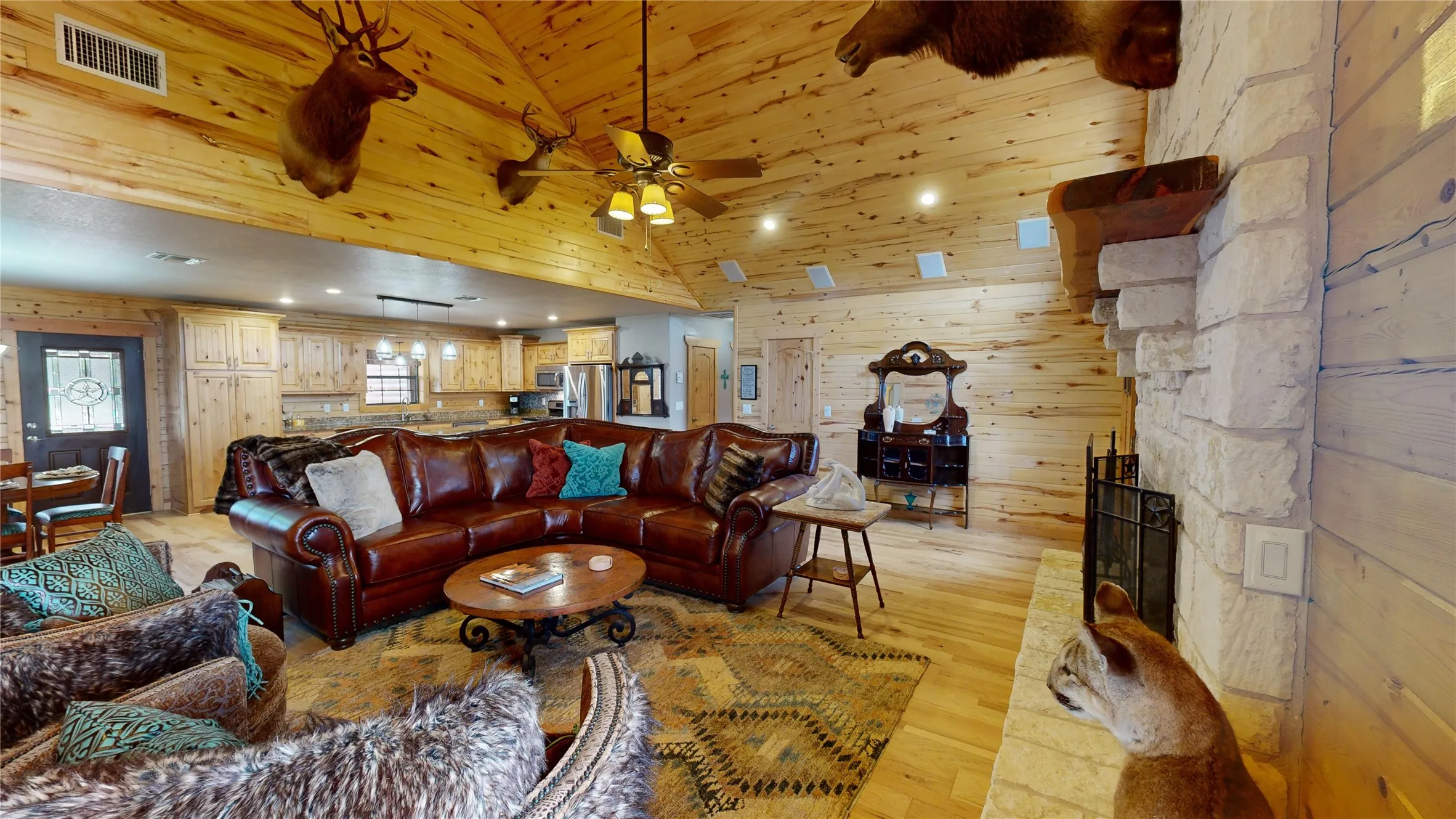 Single Family Residence For Sale in Palo Pinto County , 1253 Balcones Lane, Graford, Texas 76449, 3 Bedroom, 2 Bathroom, 3 Garage spaces, 2,016 Sqft, built in 2010, mls#21309389, Real Estate Agent in Graford, Homes For Sale in Palo Pinto county, Homes For Sale in Graford, Realtor in Graford Texas, Real Estate Brokerage Independent Realty Texas, Luminita Cordes Realtor