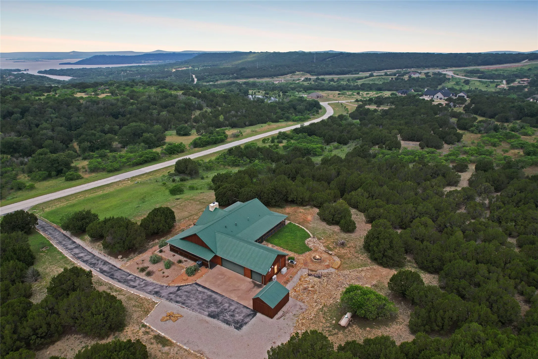 Single Family Residence For Sale in Palo Pinto County , 1253 Balcones Lane, Graford, Texas 76449, 3 Bedroom, 2 Bathroom, 3 Garage spaces, 2,016 Sqft, built in 2010, mls#21309389, Real Estate Agent in Graford, Homes For Sale in Palo Pinto county, Homes For Sale in Graford, Realtor in Graford Texas, Real Estate Brokerage Independent Realty Texas, Luminita Cordes Realtor