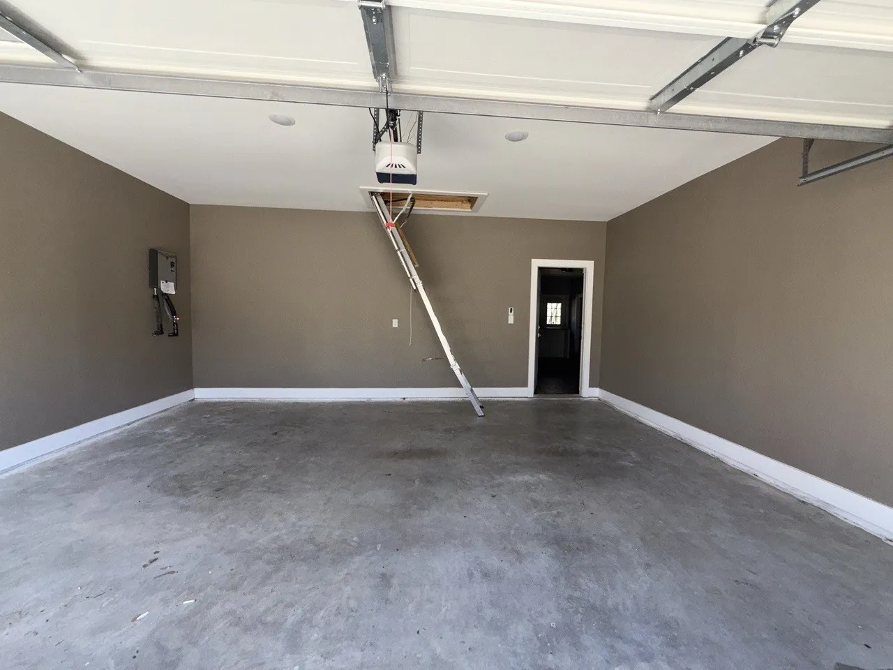 Single Family Residence For Sale in Henderson County , 102 Oakwood Drive, Trinidad, Texas 75163, 3 Bedroom, 2 Bathroom, 2 Garage spaces, 1,641 Sqft, built in 2023, mls#21309471, Real Estate Agent in Trinidad, Homes For Sale in Henderson county, Homes For Sale in Trinidad, Realtor in Trinidad Texas, Real Estate Brokerage Independent Realty Texas, Luminita Cordes Realtor