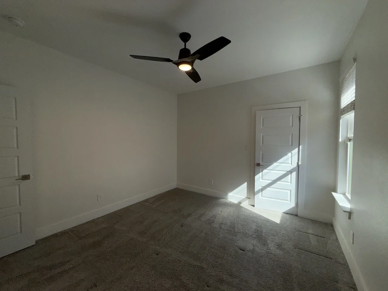Single Family Residence For Sale in Henderson County , 102 Oakwood Drive, Trinidad, Texas 75163, 3 Bedroom, 2 Bathroom, 2 Garage spaces, 1,641 Sqft, built in 2023, mls#21309471, Real Estate Agent in Trinidad, Homes For Sale in Henderson county, Homes For Sale in Trinidad, Realtor in Trinidad Texas, Real Estate Brokerage Independent Realty Texas, Luminita Cordes Realtor