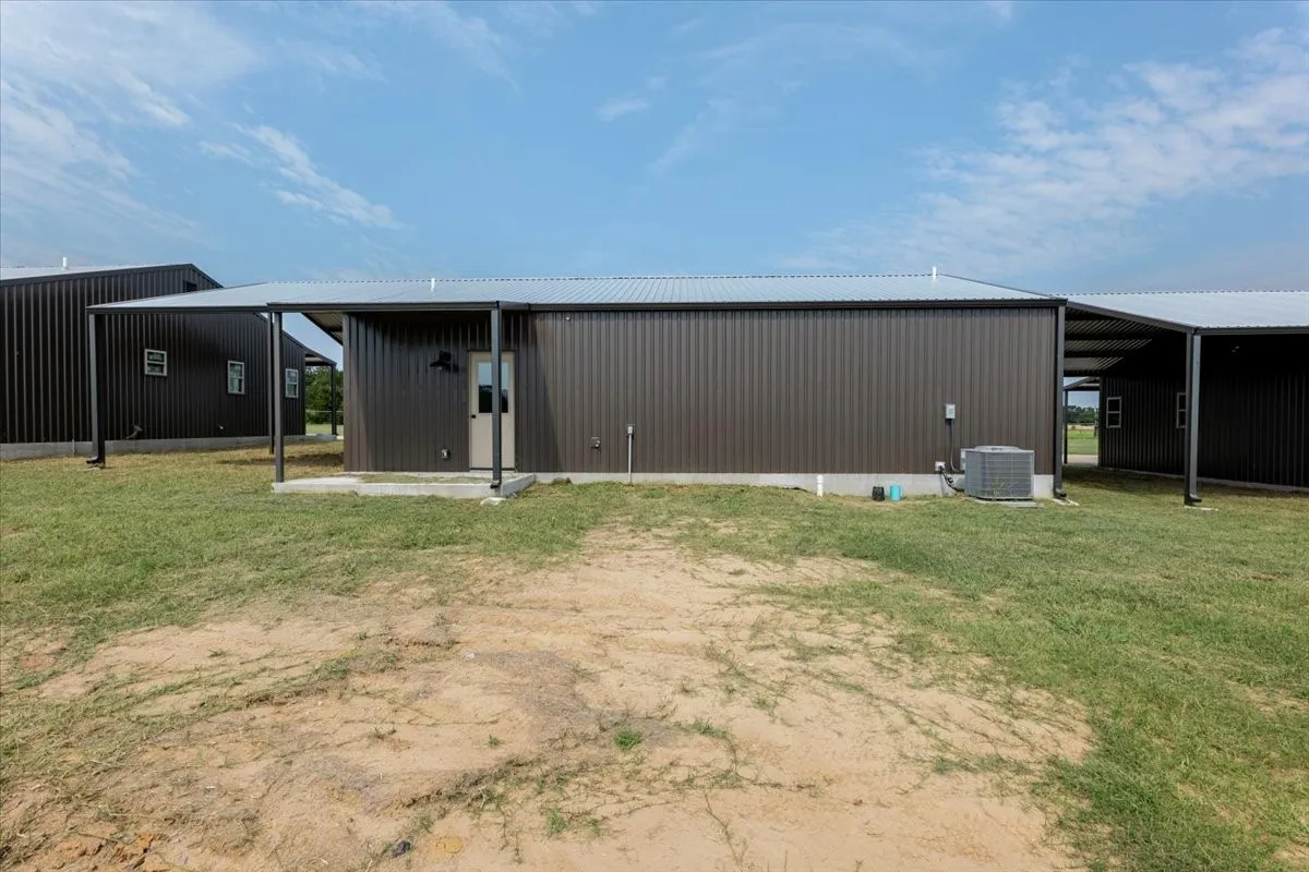 Single Family Residence For Rent in Palo Pinto County , 31 Maverick Loop, Lipan, Texas 76462, 2 Bedroom, 2 Bathroom, Garage spaces, 1,200 Sqft, built in 2025, mls#21309578, Real Estate Agent in Lipan, Homes For Rent in Palo Pinto county, Homes For Rent in Lipan, Realtor in Lipan Texas, Real Estate Brokerage Independent Realty Texas, Luminita Cordes Realtor