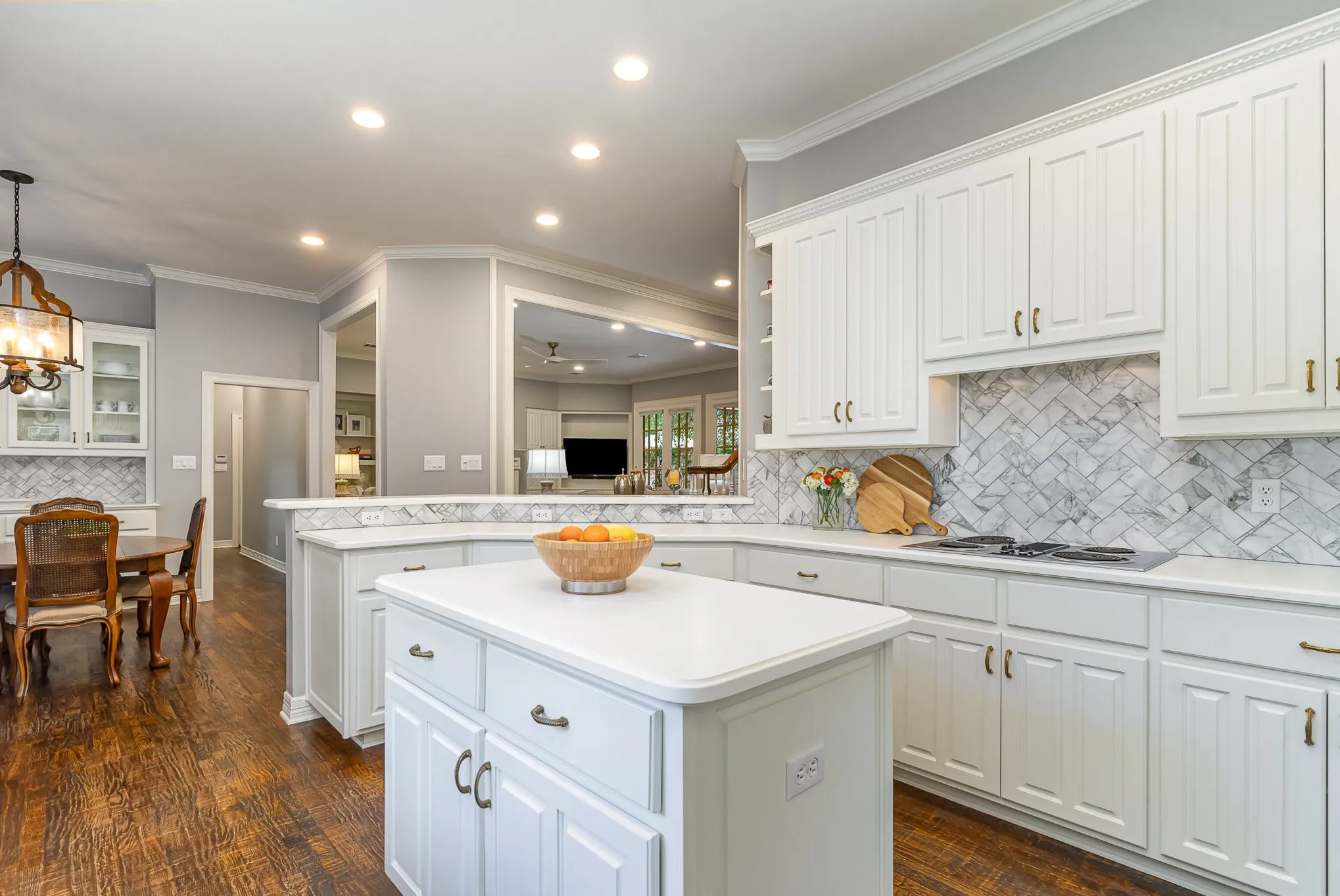 Single Family Residence For Sale in Collin County , 17508 Muirfield Drive, Dallas, Texas 75287, 4 Bedroom, 6 Bathroom, 3 Garage spaces, 4,697 Sqft, built in 1995, mls#21309574, Real Estate Agent in Dallas, Homes For Sale in Collin county, Homes For Sale in Dallas, Realtor in Dallas Texas, Real Estate Brokerage Independent Realty Texas, Luminita Cordes Realtor