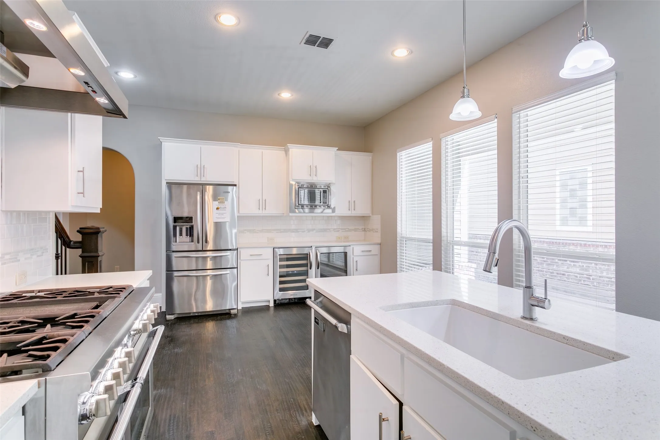 Single Family Residence For Rent in Dallas County , 766 E Main Street, Coppell, Texas 75019, 3 Bedroom, 3 Bathroom, 2 Garage spaces, 2,464 Sqft, built in 2012, mls#21309594, Real Estate Agent in Coppell, Homes For Rent in Dallas county, Homes For Rent in Coppell, Realtor in Coppell Texas, Real Estate Brokerage Independent Realty Texas, Luminita Cordes Realtor