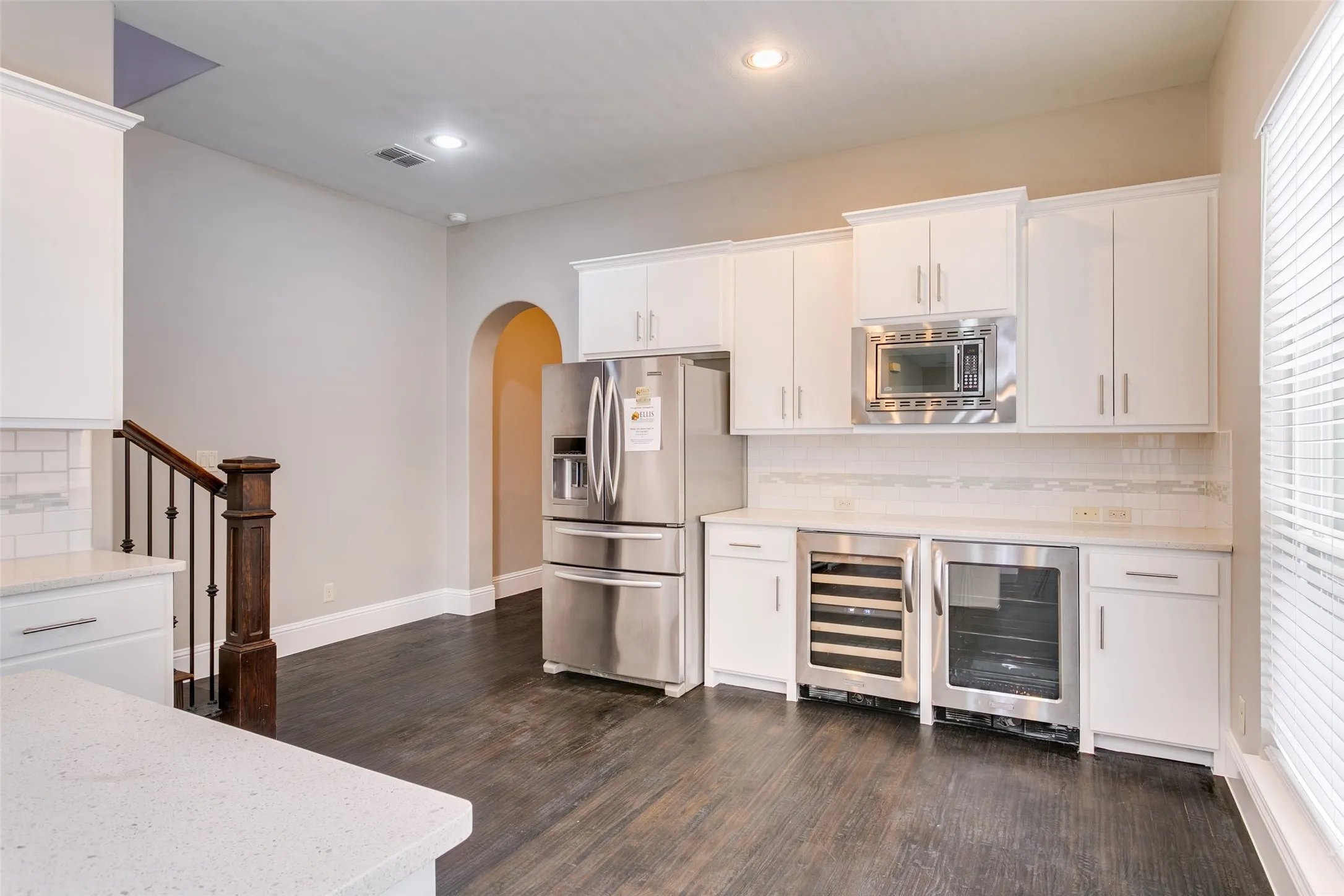 Single Family Residence For Rent in Dallas County , 766 E Main Street, Coppell, Texas 75019, 3 Bedroom, 3 Bathroom, 2 Garage spaces, 2,464 Sqft, built in 2012, mls#21309594, Real Estate Agent in Coppell, Homes For Rent in Dallas county, Homes For Rent in Coppell, Realtor in Coppell Texas, Real Estate Brokerage Independent Realty Texas, Luminita Cordes Realtor