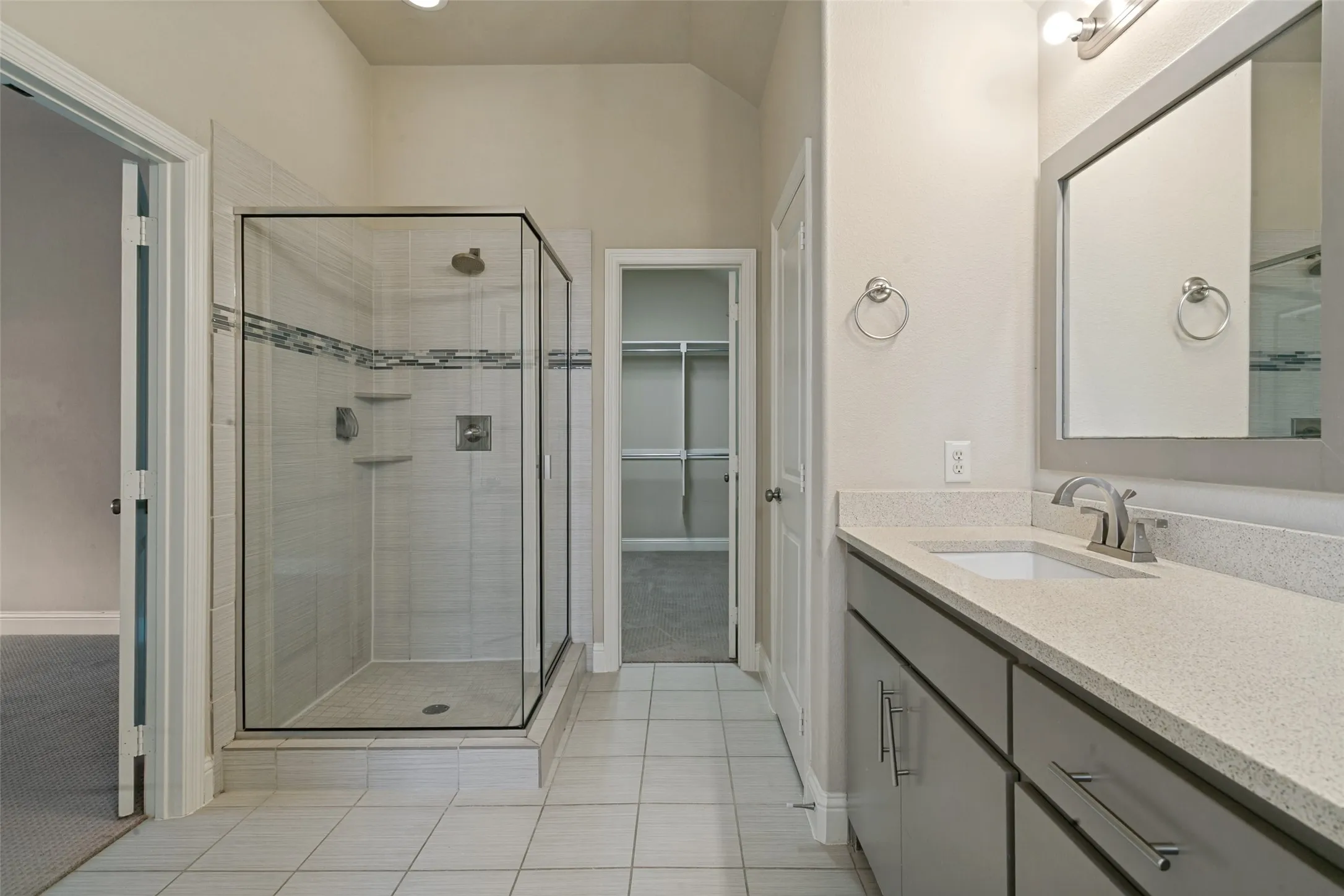 Single Family Residence For Rent in Dallas County , 766 E Main Street, Coppell, Texas 75019, 3 Bedroom, 3 Bathroom, 2 Garage spaces, 2,464 Sqft, built in 2012, mls#21309594, Real Estate Agent in Coppell, Homes For Rent in Dallas county, Homes For Rent in Coppell, Realtor in Coppell Texas, Real Estate Brokerage Independent Realty Texas, Luminita Cordes Realtor