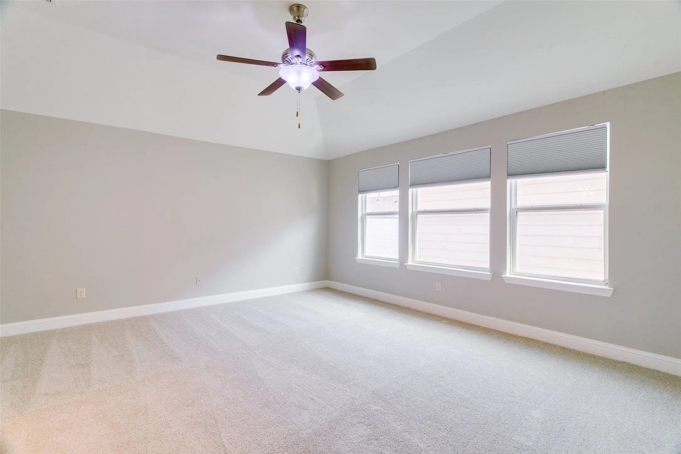 Single Family Residence For Rent in Dallas County , 766 E Main Street, Coppell, Texas 75019, 3 Bedroom, 3 Bathroom, 2 Garage spaces, 2,464 Sqft, built in 2012, mls#21309594, Real Estate Agent in Coppell, Homes For Rent in Dallas county, Homes For Rent in Coppell, Realtor in Coppell Texas, Real Estate Brokerage Independent Realty Texas, Luminita Cordes Realtor
