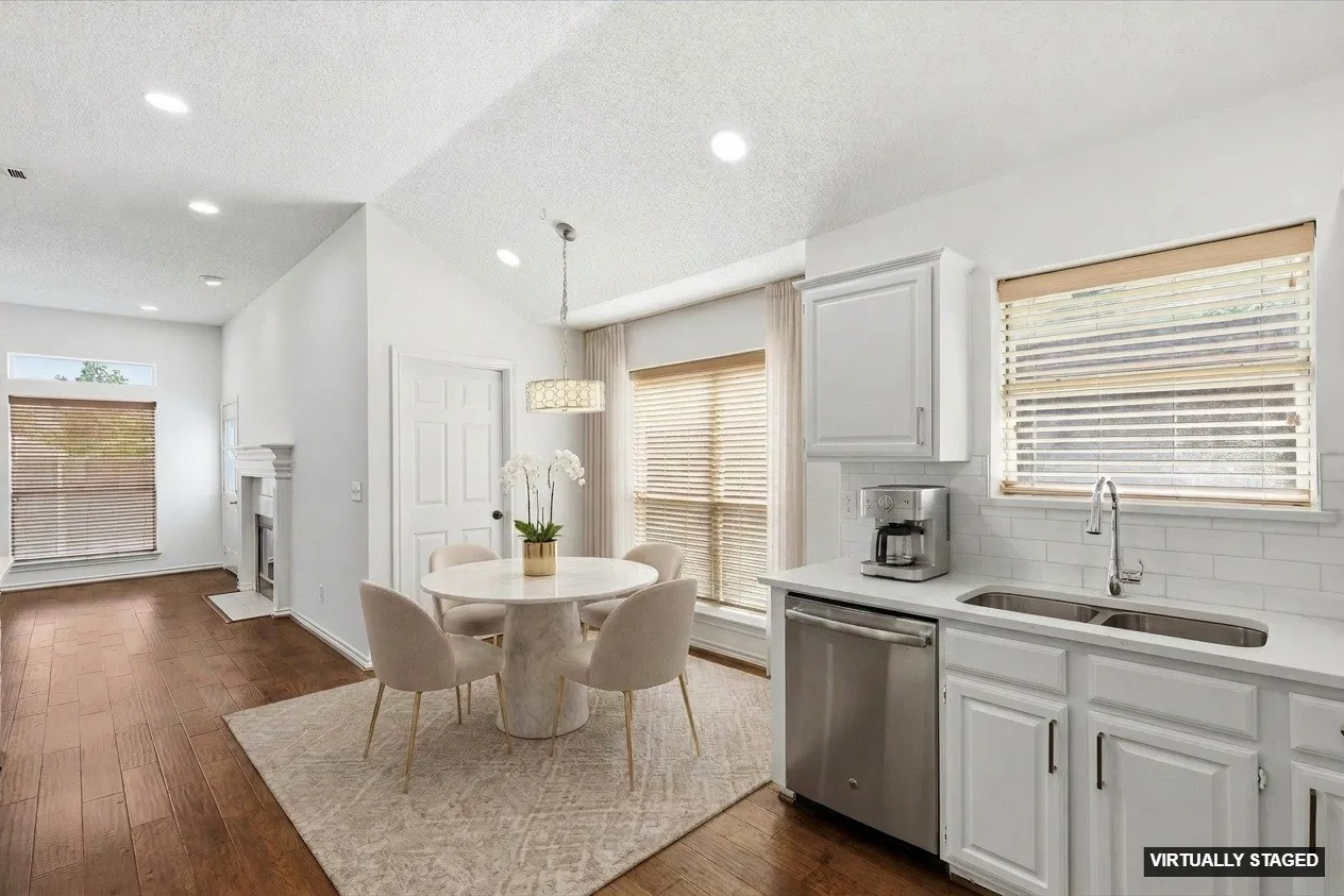 Breakfast Room - virtually staged
