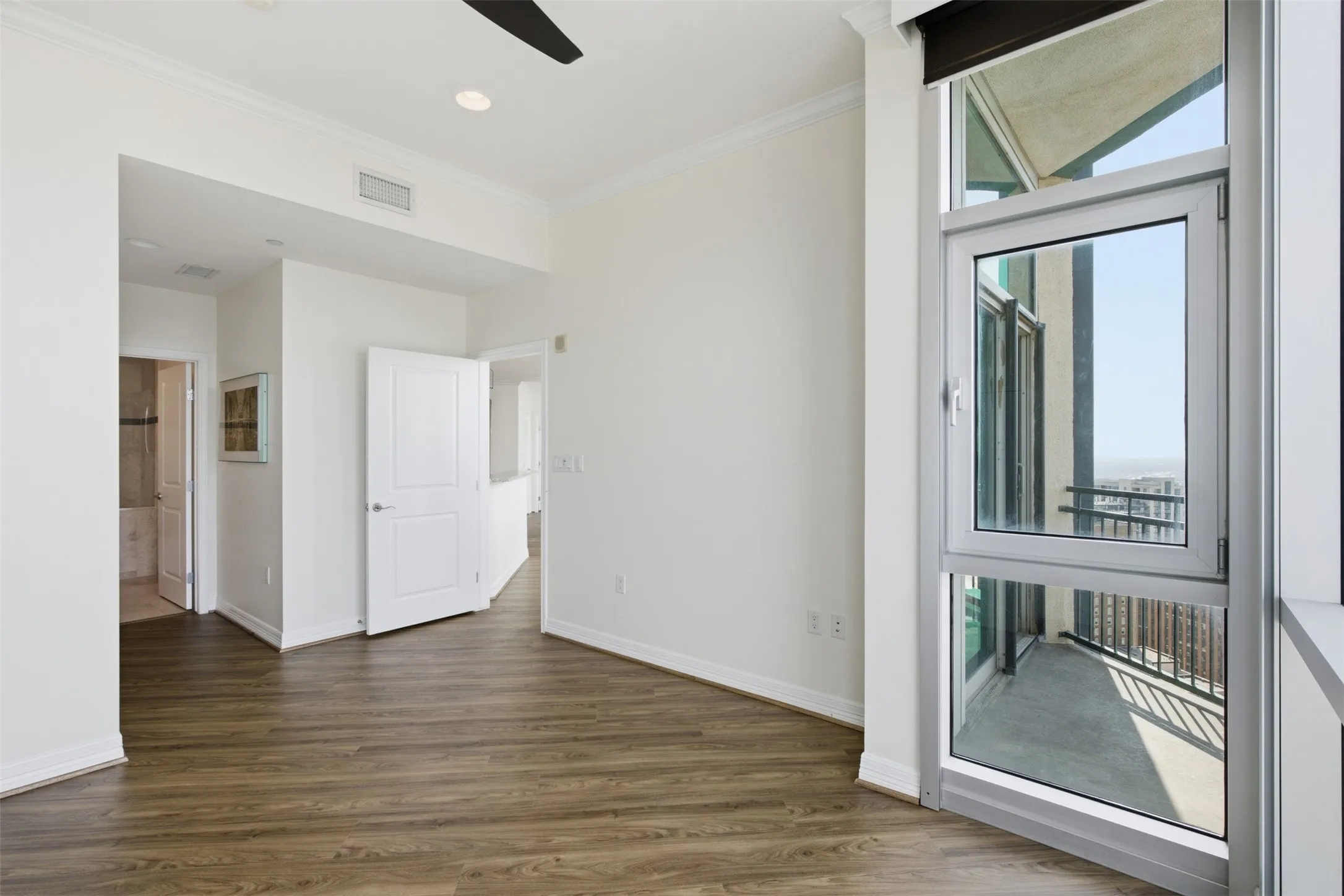 A separate window opens out to the living area accessible balcony