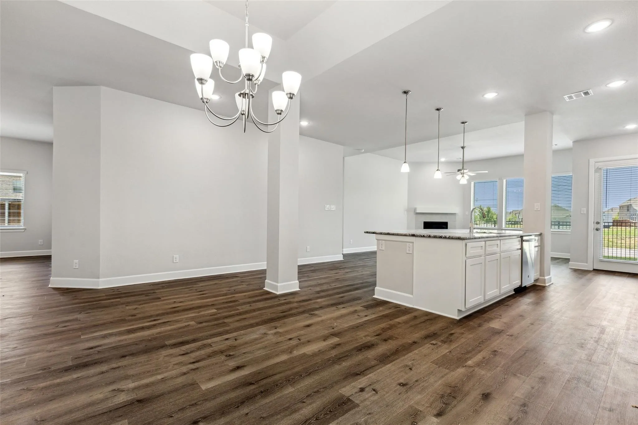 Single Family Residence For Sale in Johnson County , 2813 Trinity Ridge Street, Mansfield, Texas 76063, 4 Bedroom, 3 Bathroom, 2 Garage spaces, 2,672 Sqft, built in 2023, mls#21309172, Real Estate Agent in Mansfield, Homes For Sale in Johnson county, Homes For Sale in Mansfield, Realtor in Mansfield Texas, Real Estate Brokerage Independent Realty Texas, Luminita Cordes Realtor