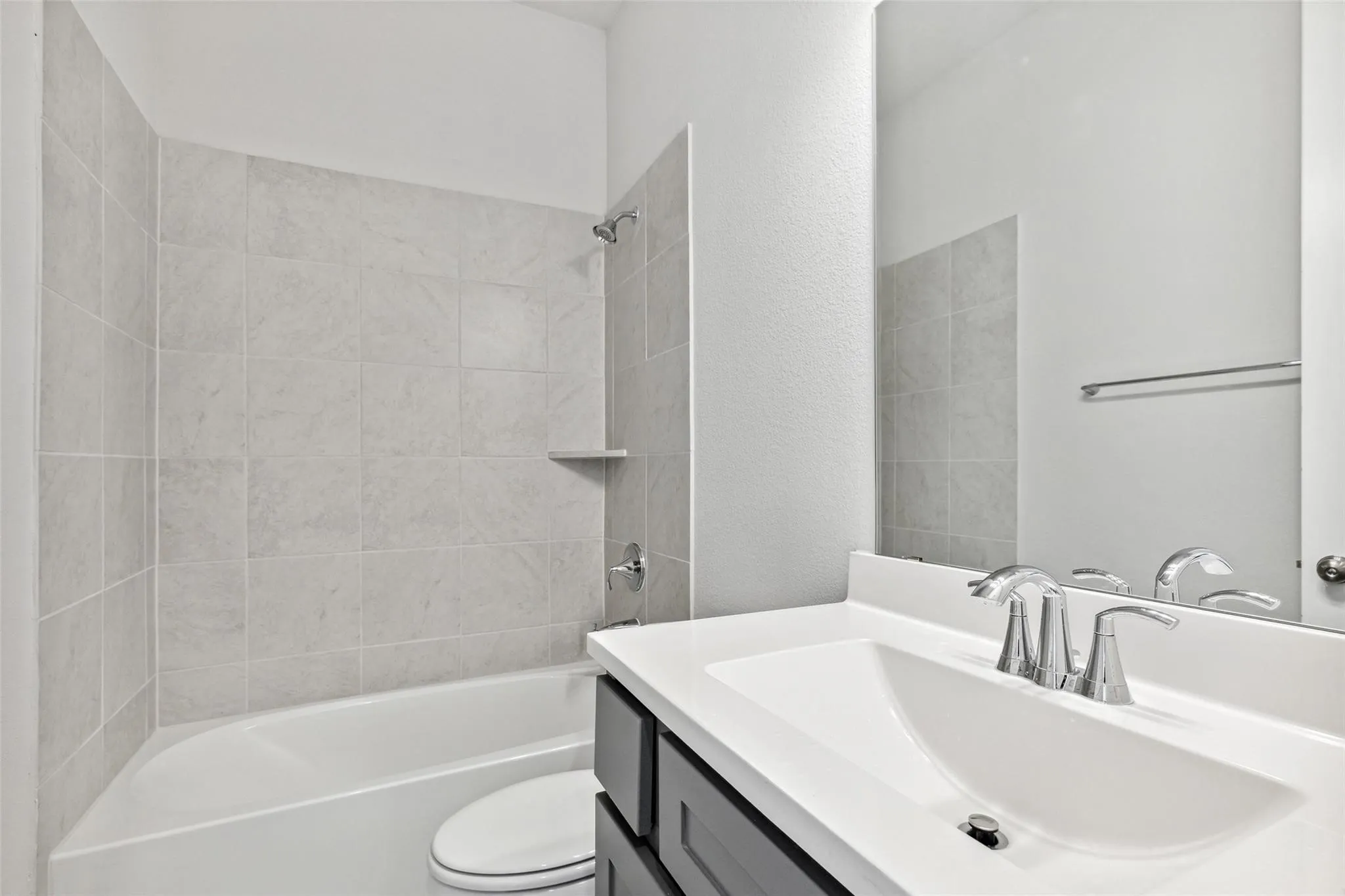 Single Family Residence For Sale in Johnson County , 2813 Trinity Ridge Street, Mansfield, Texas 76063, 4 Bedroom, 3 Bathroom, 2 Garage spaces, 2,672 Sqft, built in 2023, mls#21309172, Real Estate Agent in Mansfield, Homes For Sale in Johnson county, Homes For Sale in Mansfield, Realtor in Mansfield Texas, Real Estate Brokerage Independent Realty Texas, Luminita Cordes Realtor