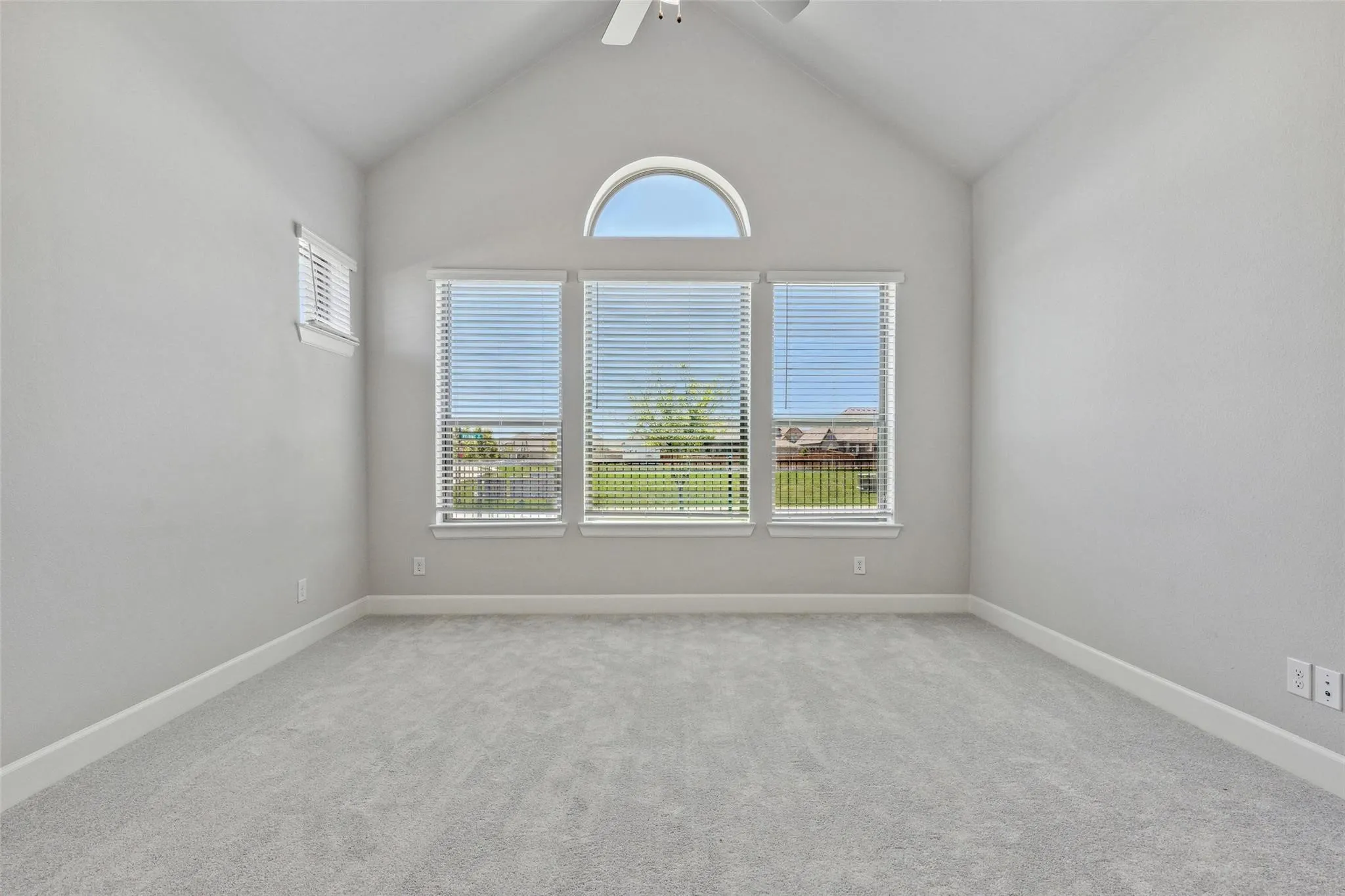 Single Family Residence For Sale in Johnson County , 2813 Trinity Ridge Street, Mansfield, Texas 76063, 4 Bedroom, 3 Bathroom, 2 Garage spaces, 2,672 Sqft, built in 2023, mls#21309172, Real Estate Agent in Mansfield, Homes For Sale in Johnson county, Homes For Sale in Mansfield, Realtor in Mansfield Texas, Real Estate Brokerage Independent Realty Texas, Luminita Cordes Realtor