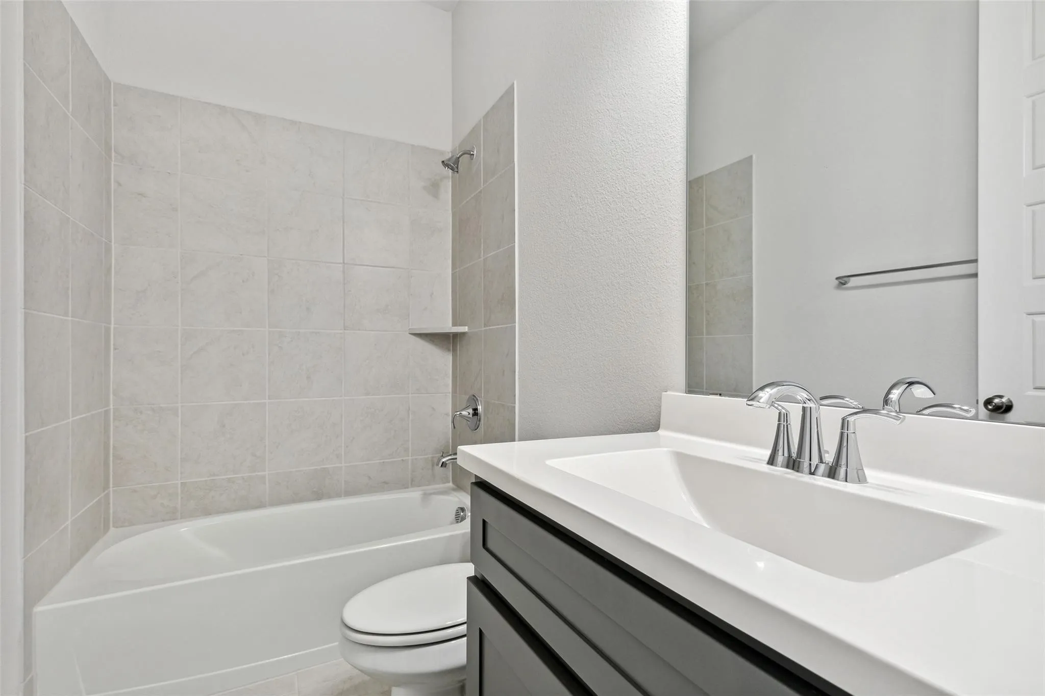 Single Family Residence For Sale in Johnson County , 2813 Trinity Ridge Street, Mansfield, Texas 76063, 4 Bedroom, 3 Bathroom, 2 Garage spaces, 2,672 Sqft, built in 2023, mls#21309172, Real Estate Agent in Mansfield, Homes For Sale in Johnson county, Homes For Sale in Mansfield, Realtor in Mansfield Texas, Real Estate Brokerage Independent Realty Texas, Luminita Cordes Realtor
