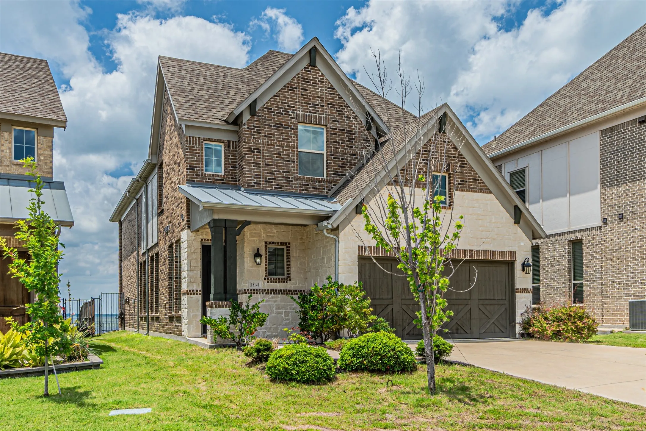 Single Family Residence For Sale in Kaufman County , 18140 Lakefront Court, Forney, Texas 75126, 4 Bedroom, 5 Bathroom, 2 Garage spaces, 3,286 Sqft, built in 2020, mls#21309629, Real Estate Agent in Forney, Homes For Sale in Kaufman county, Homes For Sale in Forney, Realtor in Forney Texas, Real Estate Brokerage Independent Realty Texas, Luminita Cordes Realtor