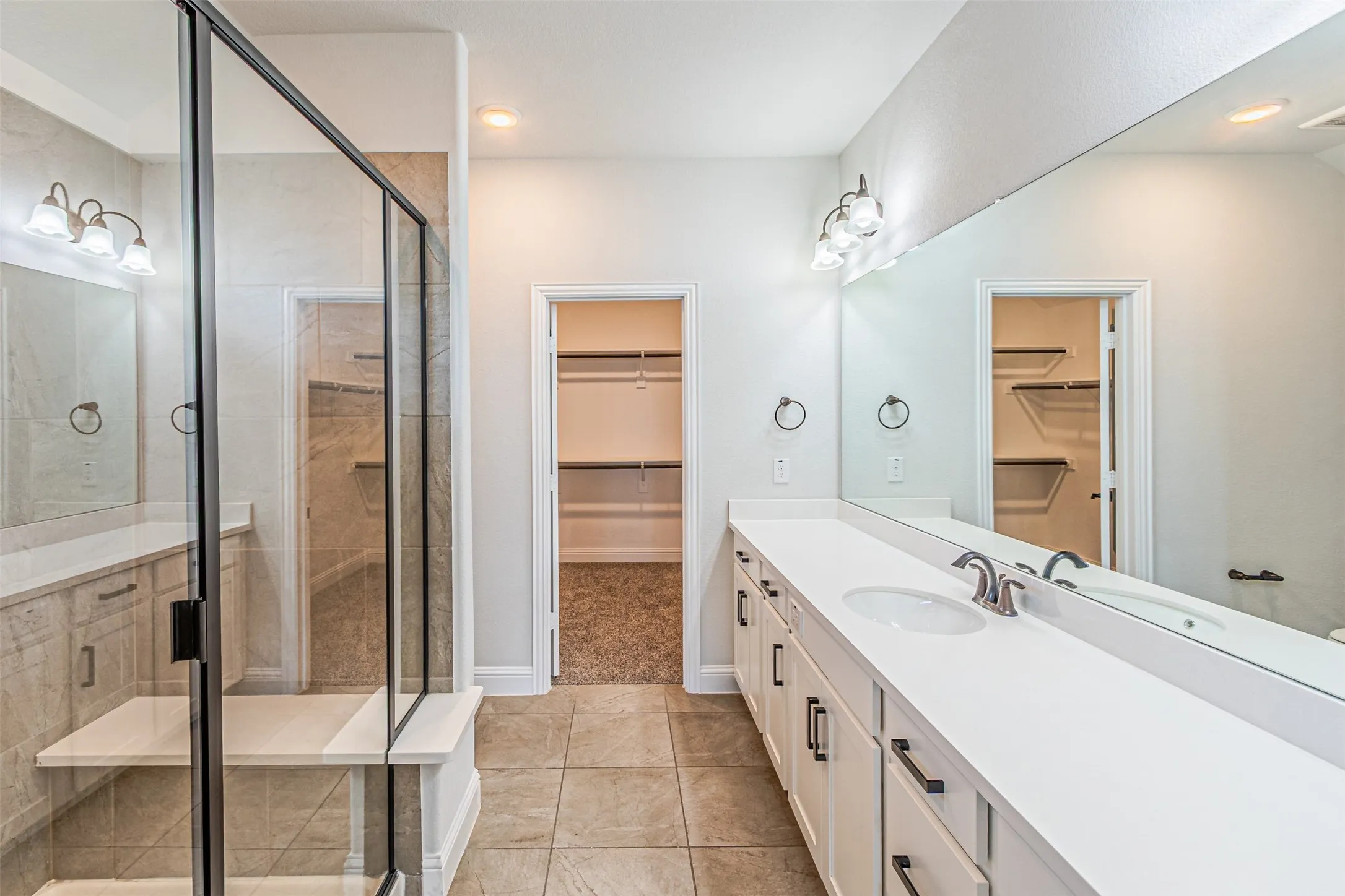 Single Family Residence For Sale in Kaufman County , 18140 Lakefront Court, Forney, Texas 75126, 4 Bedroom, 5 Bathroom, 2 Garage spaces, 3,286 Sqft, built in 2020, mls#21309629, Real Estate Agent in Forney, Homes For Sale in Kaufman county, Homes For Sale in Forney, Realtor in Forney Texas, Real Estate Brokerage Independent Realty Texas, Luminita Cordes Realtor
