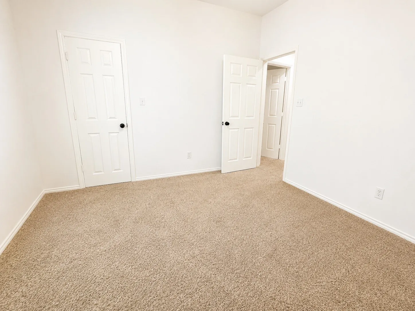 Single Family Residence For Sale in Collin County , 428 Hickory Drive, Murphy, Texas 75094, 4 Bedroom, 2 Bathroom, 2 Garage spaces, 2,071 Sqft, built in 2001, mls#21309653, Real Estate Agent in Murphy, Homes For Sale in Collin county, Homes For Sale in Murphy, Realtor in Murphy Texas, Real Estate Brokerage Independent Realty Texas, Luminita Cordes Realtor