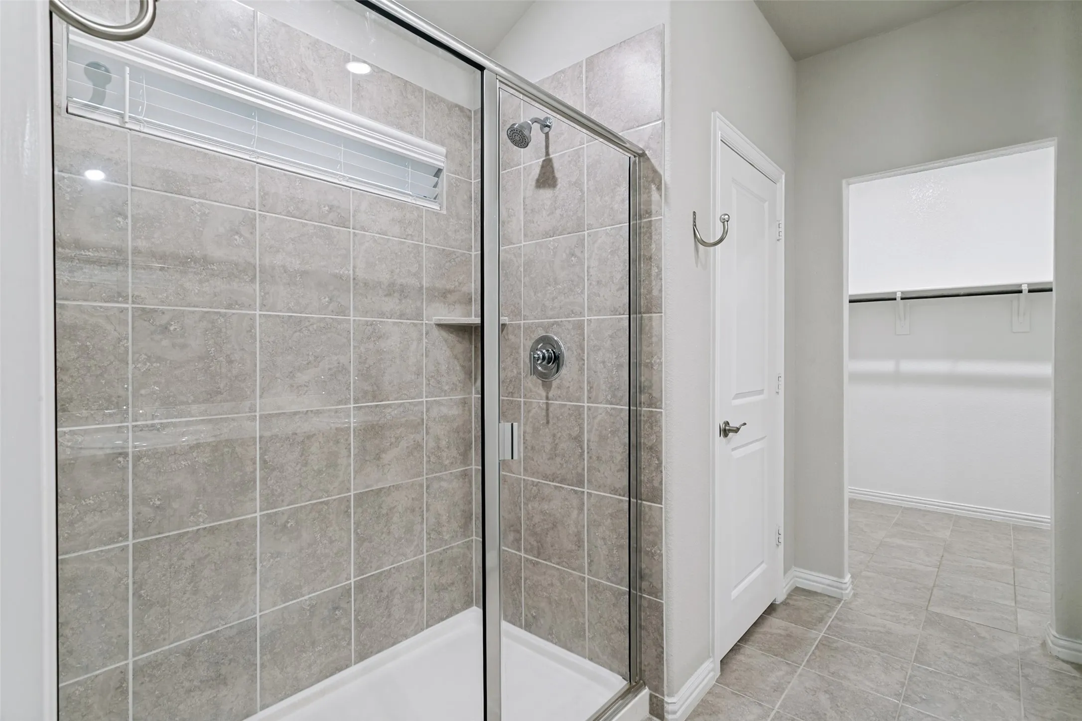 Single Family Residence For Sale in Tarrant County , 5508 Baker Creek Road, Fort Worth, Texas 76126, 3 Bedroom, 2 Bathroom, 2 Garage spaces, 1,689 Sqft, built in 2020, mls#21309507, Real Estate Agent in Fort Worth, Homes For Sale in Tarrant county, Homes For Sale in Fort Worth, Realtor in Fort Worth Texas, Real Estate Brokerage Independent Realty Texas, Luminita Cordes Realtor