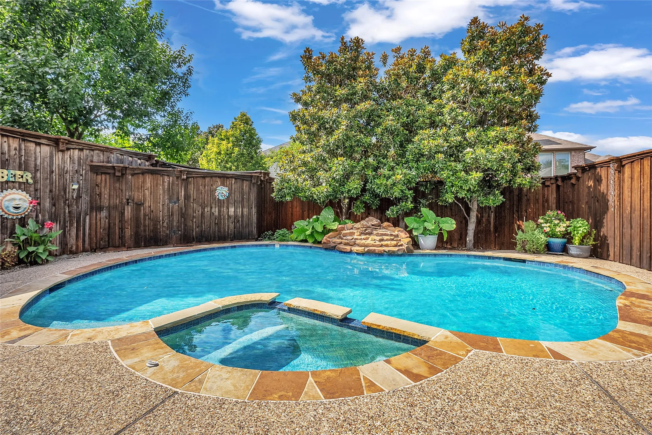 Single Family Residence For Sale in Collin County , 6208 Brownstone Drive, Mc Kinney, Texas 75070, 4 Bedroom, 2 Bathroom, 2 Garage spaces, 2,925 Sqft, built in 2004, mls#21307200, Real Estate Agent in Mc Kinney, Homes For Sale in Collin county, Homes For Sale in Mc Kinney, Realtor in Mc Kinney Texas, Real Estate Brokerage Independent Realty Texas, Luminita Cordes Realtor