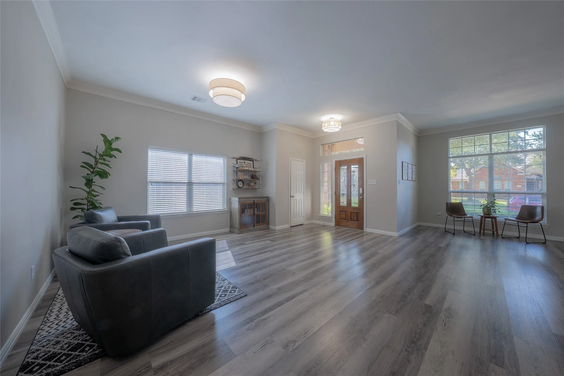 Single Family Residence For Sale in Collin County , 6208 Brownstone Drive, Mc Kinney, Texas 75070, 4 Bedroom, 2 Bathroom, 2 Garage spaces, 2,925 Sqft, built in 2004, mls#21307200, Real Estate Agent in Mc Kinney, Homes For Sale in Collin county, Homes For Sale in Mc Kinney, Realtor in Mc Kinney Texas, Real Estate Brokerage Independent Realty Texas, Luminita Cordes Realtor