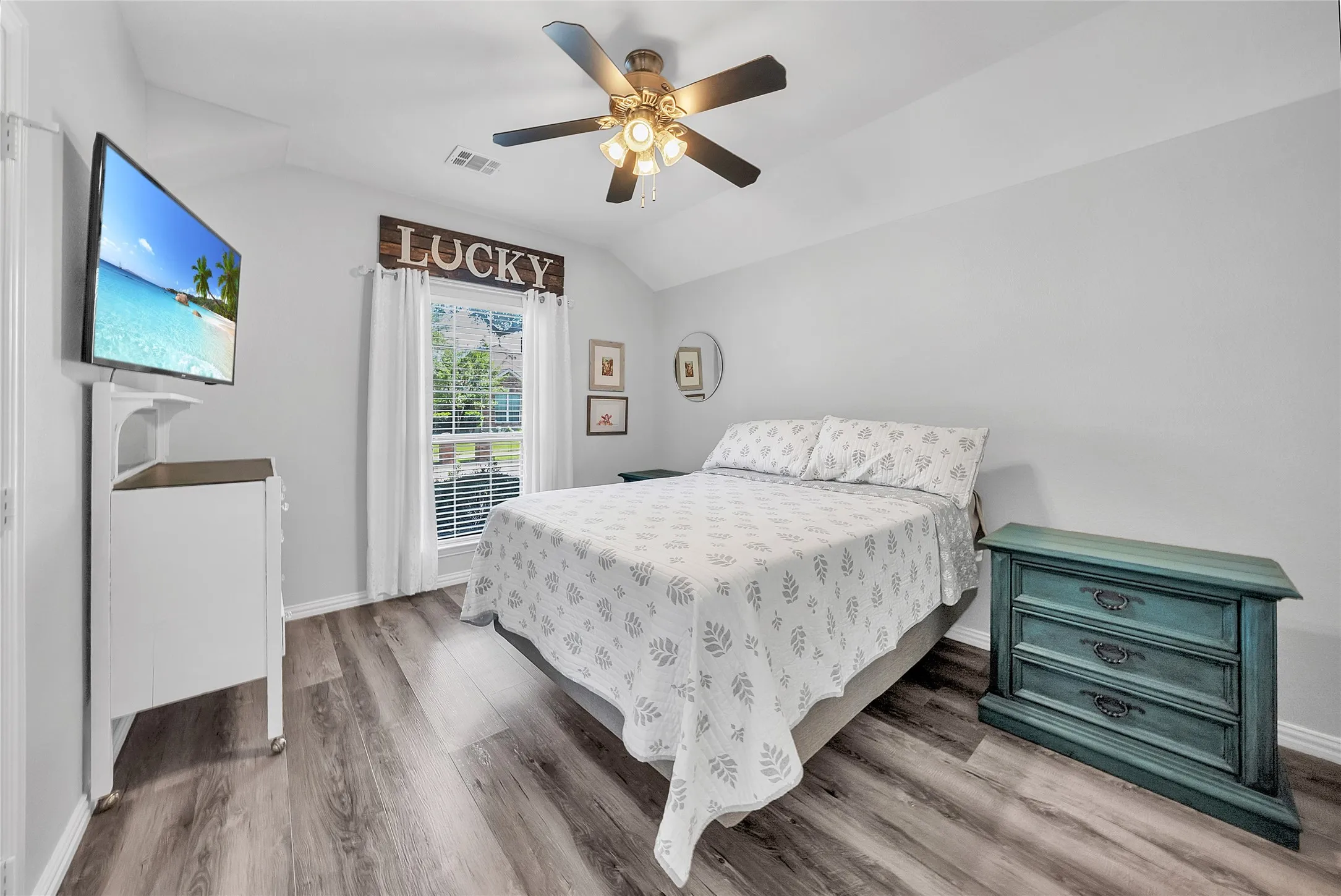 Single Family Residence For Sale in Collin County , 6208 Brownstone Drive, Mc Kinney, Texas 75070, 4 Bedroom, 2 Bathroom, 2 Garage spaces, 2,925 Sqft, built in 2004, mls#21307200, Real Estate Agent in Mc Kinney, Homes For Sale in Collin county, Homes For Sale in Mc Kinney, Realtor in Mc Kinney Texas, Real Estate Brokerage Independent Realty Texas, Luminita Cordes Realtor