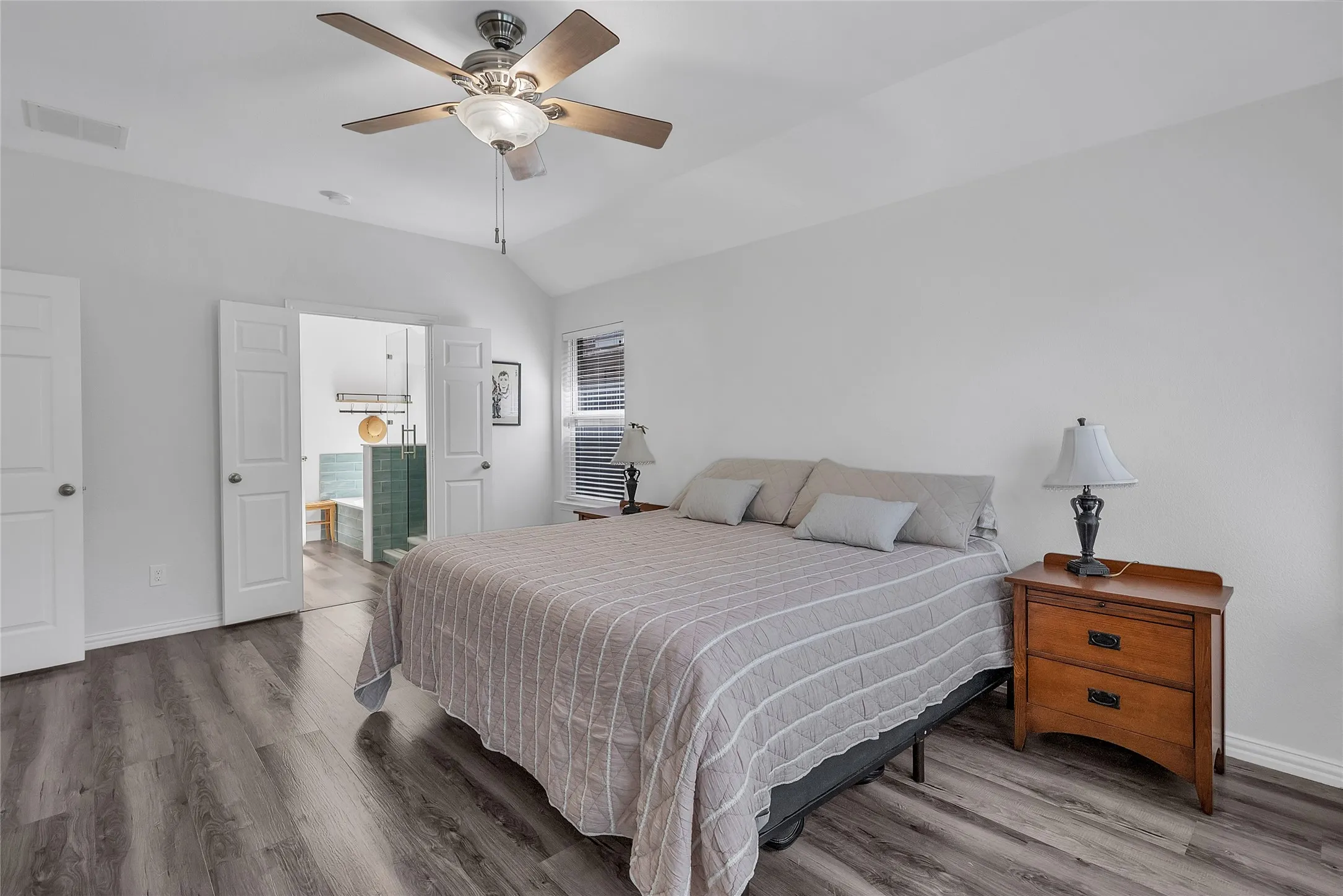 Single Family Residence For Sale in Collin County , 6208 Brownstone Drive, Mc Kinney, Texas 75070, 4 Bedroom, 2 Bathroom, 2 Garage spaces, 2,925 Sqft, built in 2004, mls#21307200, Real Estate Agent in Mc Kinney, Homes For Sale in Collin county, Homes For Sale in Mc Kinney, Realtor in Mc Kinney Texas, Real Estate Brokerage Independent Realty Texas, Luminita Cordes Realtor