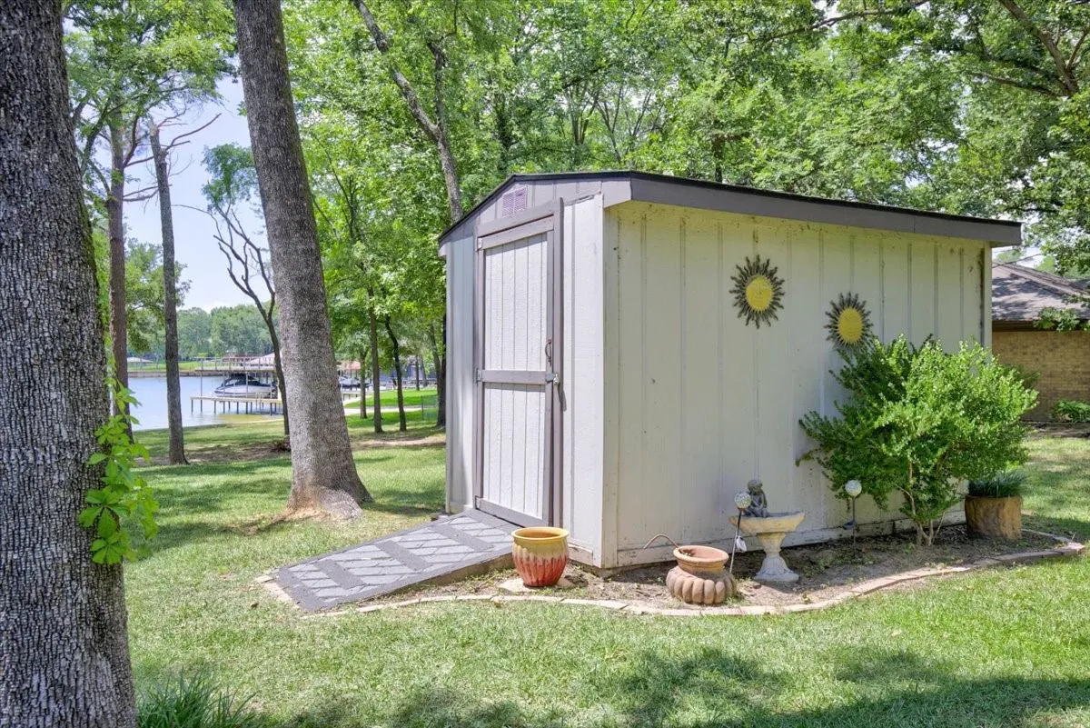 Utility shed with a single entry door and a ramp