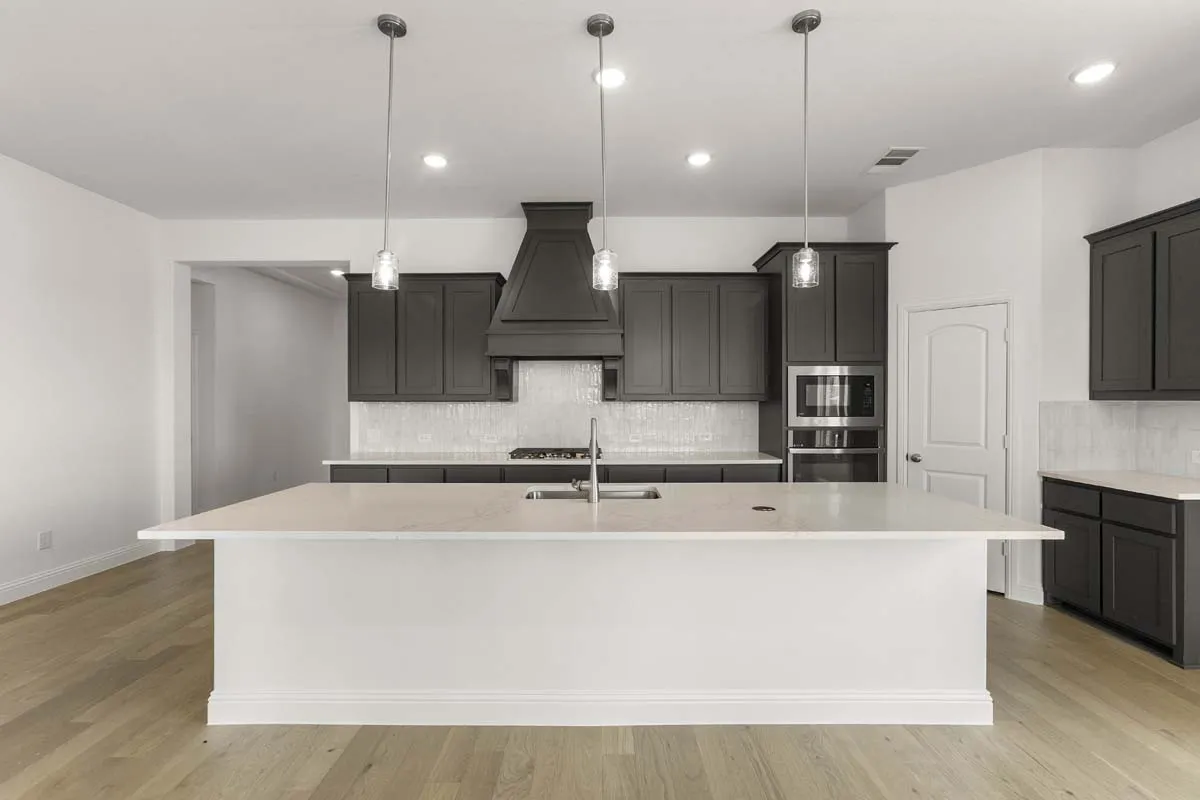 04-1003-cumberland-drive-justin-tx-kitchen-island-view
