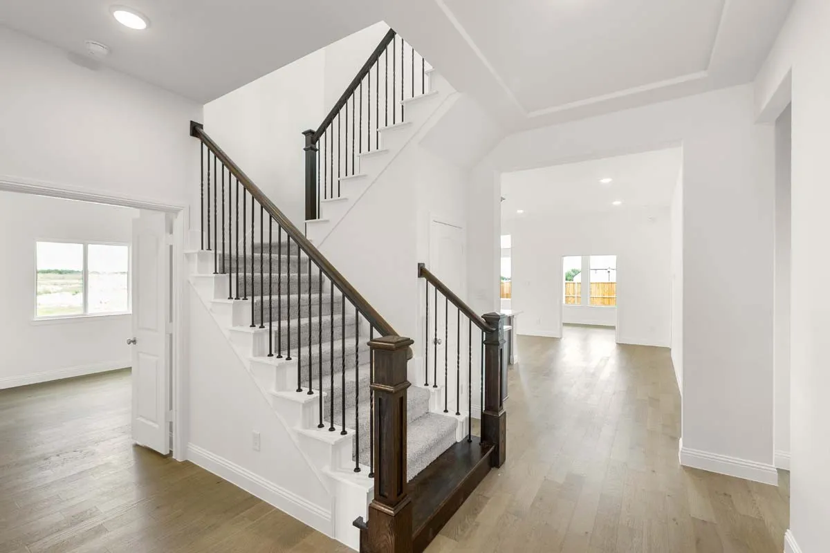 02-1003-cumberland-drive-justin-tx-entryway-staircase
