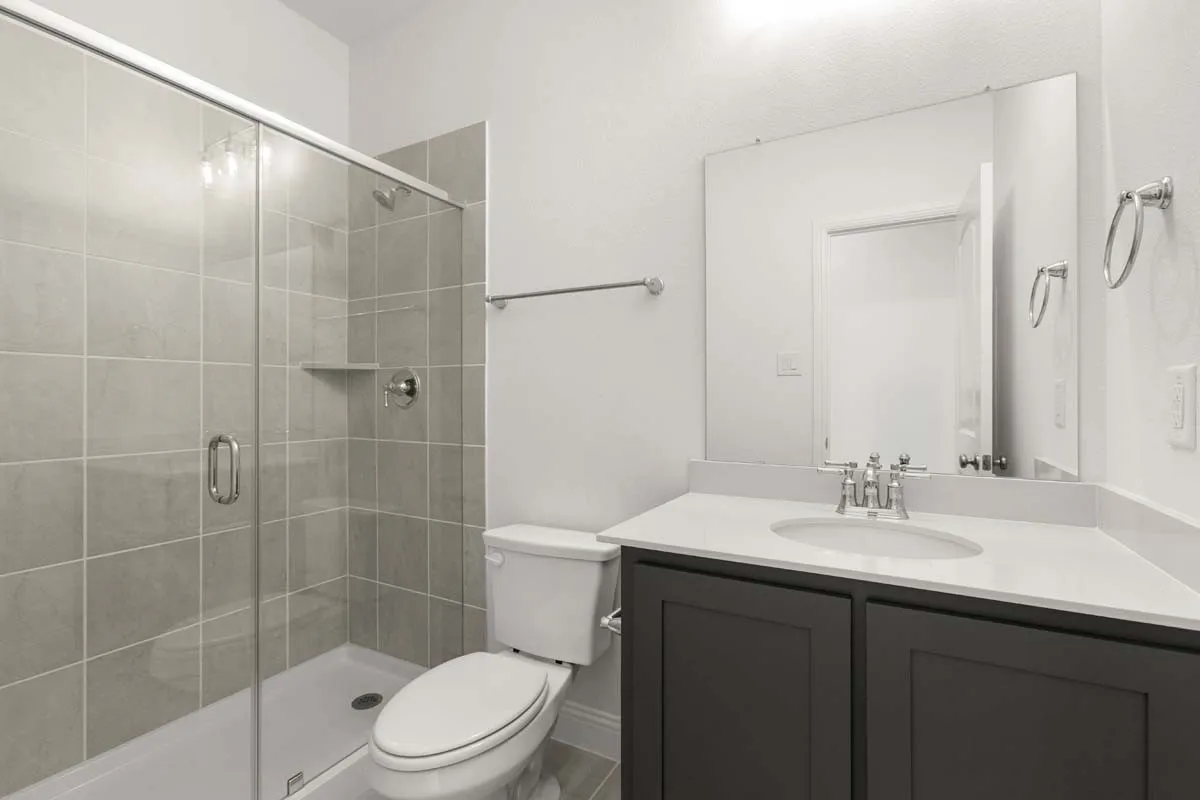 16-1003-cumberland-drive-justin-tx-secondary-bathroom-shower