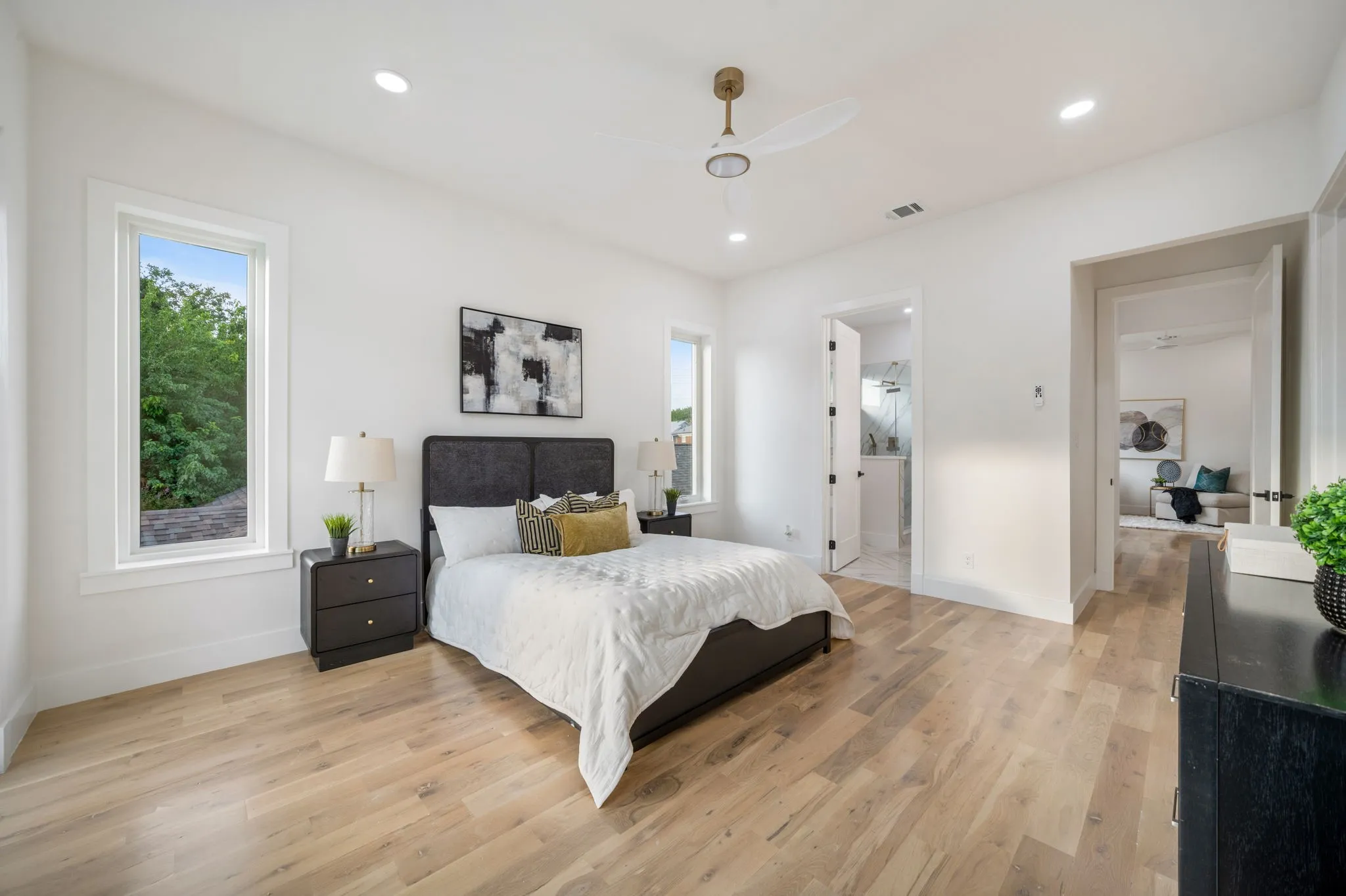 Single Family Residence For Sale in Dallas County , 734 Cedar Hill Avenue, Dallas, Texas 75208, 3 Bedroom, 3 Bathroom, 2 Garage spaces, 2,647 Sqft, built in 2026, mls#21306777, Real Estate Agent in Dallas, Homes For Sale in Dallas county, Homes For Sale in Dallas, Realtor in Dallas Texas, Real Estate Brokerage Independent Realty Texas, Luminita Cordes Realtor