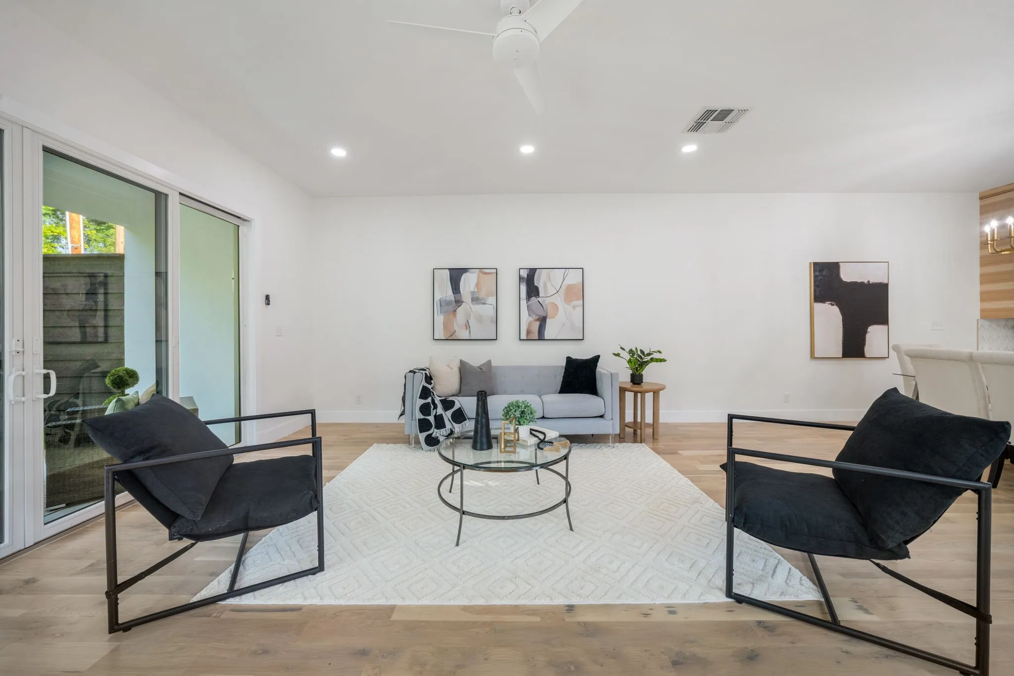 Single Family Residence For Sale in Dallas County , 734 Cedar Hill Avenue, Dallas, Texas 75208, 3 Bedroom, 3 Bathroom, 2 Garage spaces, 2,647 Sqft, built in 2026, mls#21306777, Real Estate Agent in Dallas, Homes For Sale in Dallas county, Homes For Sale in Dallas, Realtor in Dallas Texas, Real Estate Brokerage Independent Realty Texas, Luminita Cordes Realtor