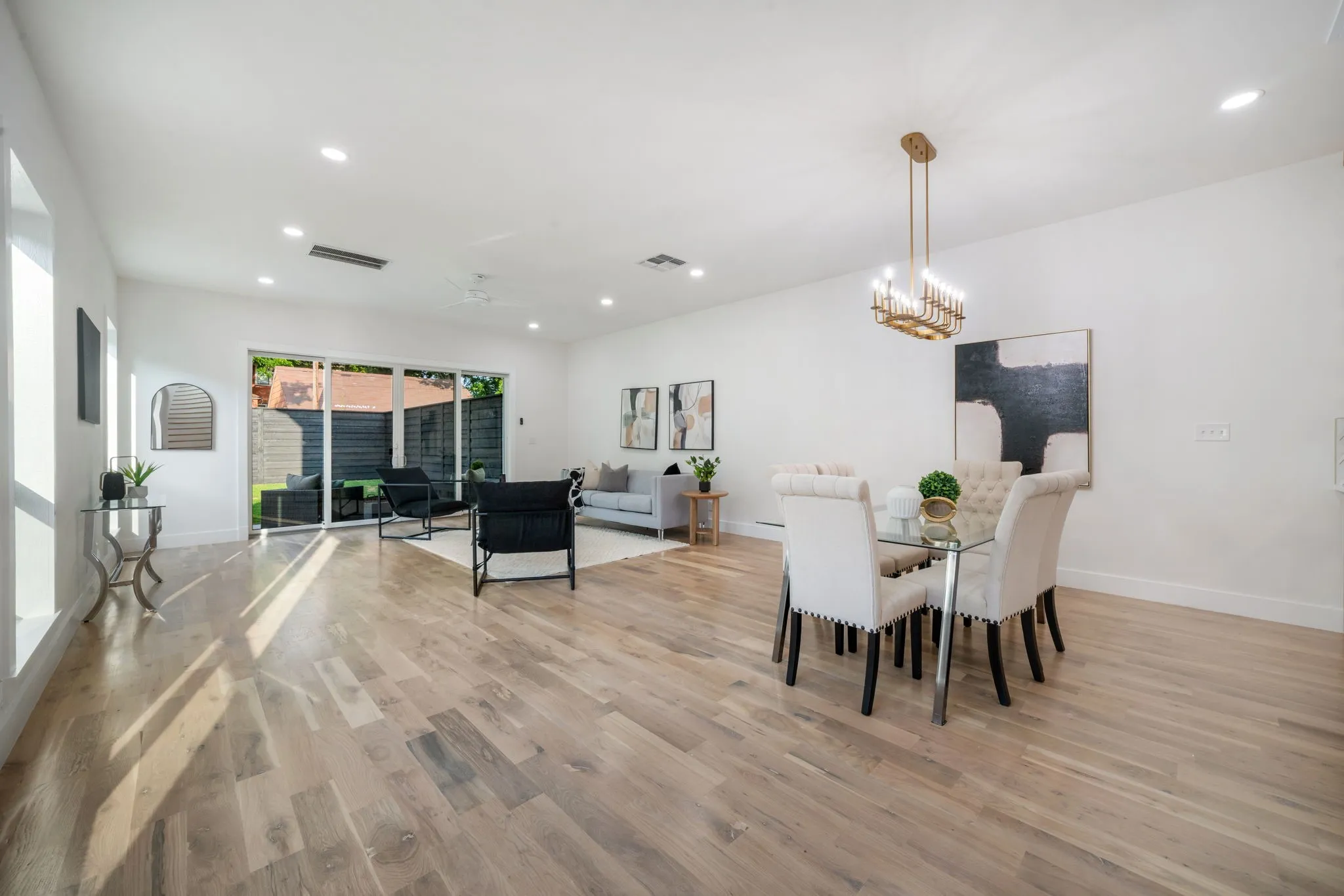 Single Family Residence For Sale in Dallas County , 734 Cedar Hill Avenue, Dallas, Texas 75208, 3 Bedroom, 3 Bathroom, 2 Garage spaces, 2,647 Sqft, built in 2026, mls#21306777, Real Estate Agent in Dallas, Homes For Sale in Dallas county, Homes For Sale in Dallas, Realtor in Dallas Texas, Real Estate Brokerage Independent Realty Texas, Luminita Cordes Realtor