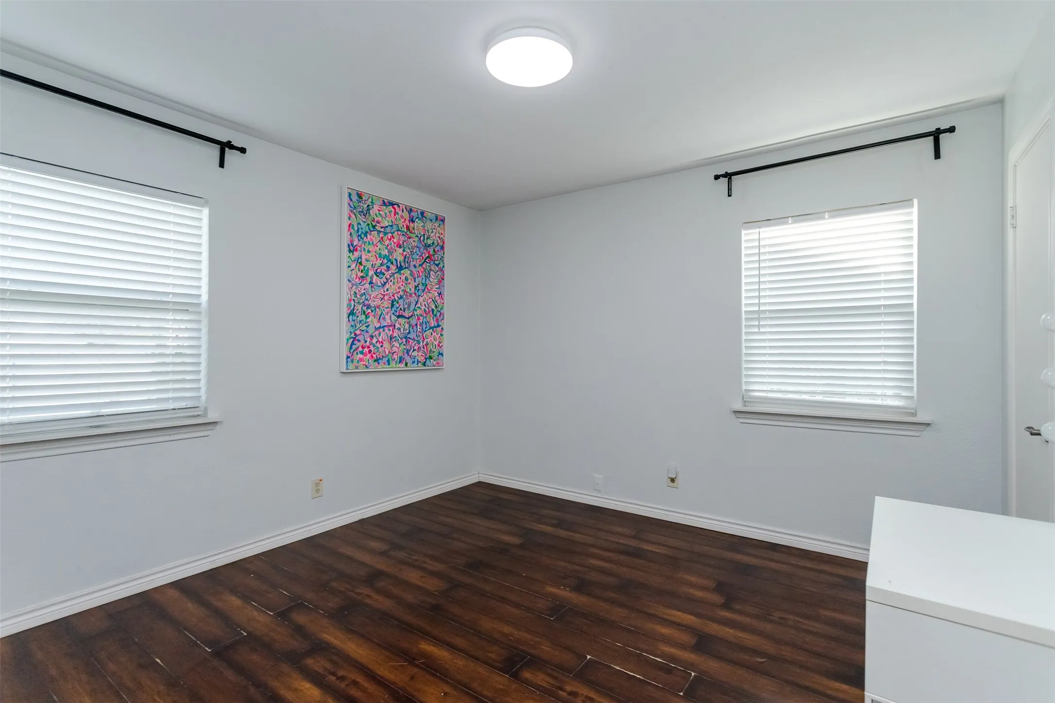 Single Family Residence For Rent in Dallas County , 3212 S Llewellyn Avenue, Dallas, Texas 75224, 2 Bedrooms, 2 Bathrooms, Garage spaces, 1,040 Sqft, built in 1950, Price $1,800, mls#21309668, Real Estate Agent in Dallas, Homes For Rent in Dallas county, Homes For Rent in Dallas, Realtor in Dallas Texas, Real Estate Brokerage Independent Realty Texas, Luminita Cordes Realtor