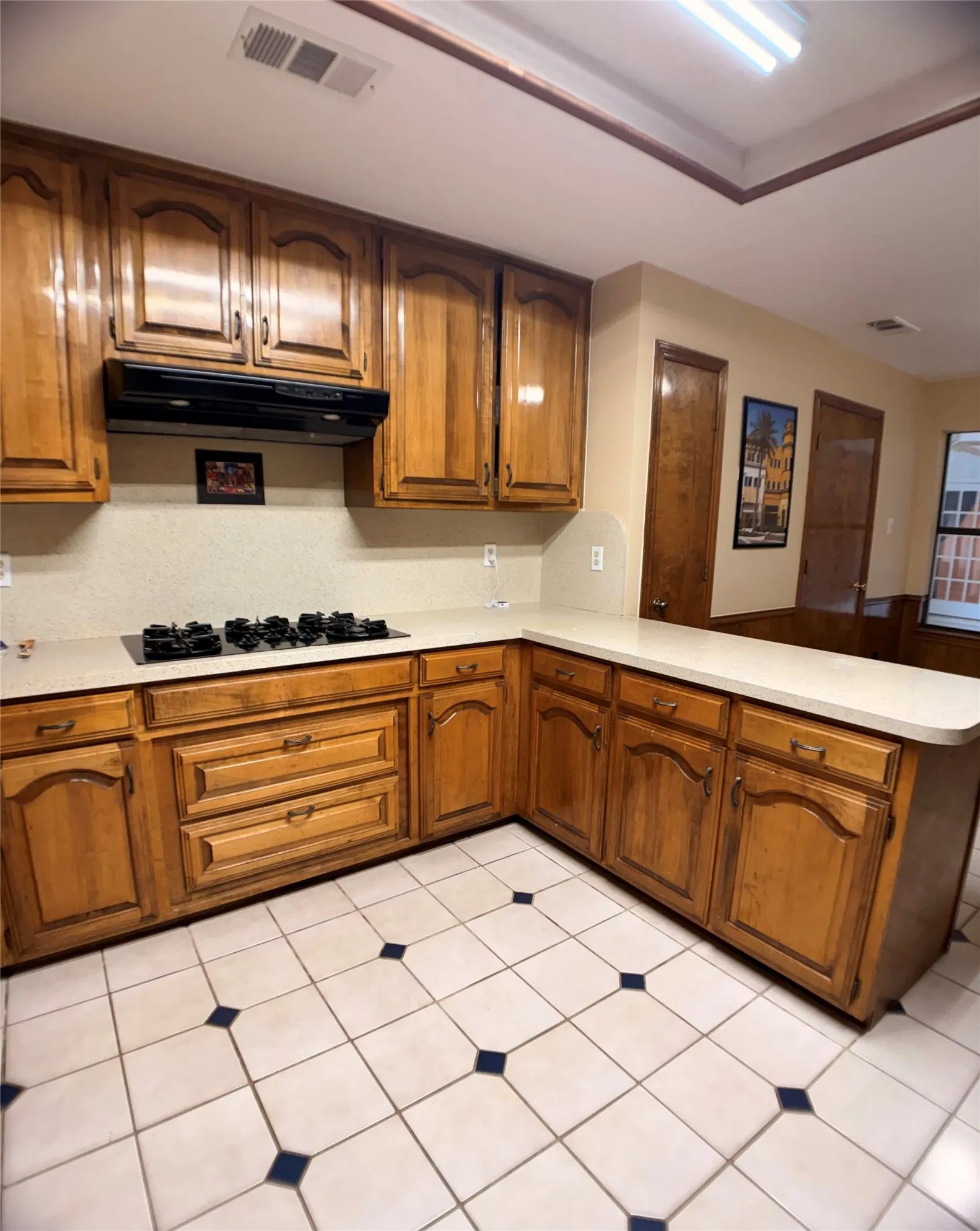 Single Family Residence For Sale in Dallas County , 2806 Harpers Ferry Lane, Garland, Texas 75043, 3 Bedroom, 3 Bathroom, 2 Garage spaces, 2,433 Sqft, built in 1981, mls#21309566, Real Estate Agent in Garland, Homes For Sale in Dallas county, Homes For Sale in Garland, Realtor in Garland Texas, Real Estate Brokerage Independent Realty Texas, Luminita Cordes Realtor