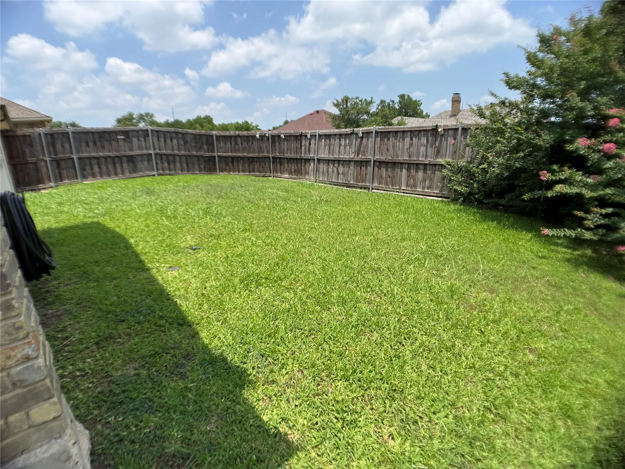 Single Family Residence For Sale in Dallas County , 2806 Harpers Ferry Lane, Garland, Texas 75043, 3 Bedroom, 3 Bathroom, 2 Garage spaces, 2,433 Sqft, built in 1981, mls#21309566, Real Estate Agent in Garland, Homes For Sale in Dallas county, Homes For Sale in Garland, Realtor in Garland Texas, Real Estate Brokerage Independent Realty Texas, Luminita Cordes Realtor
