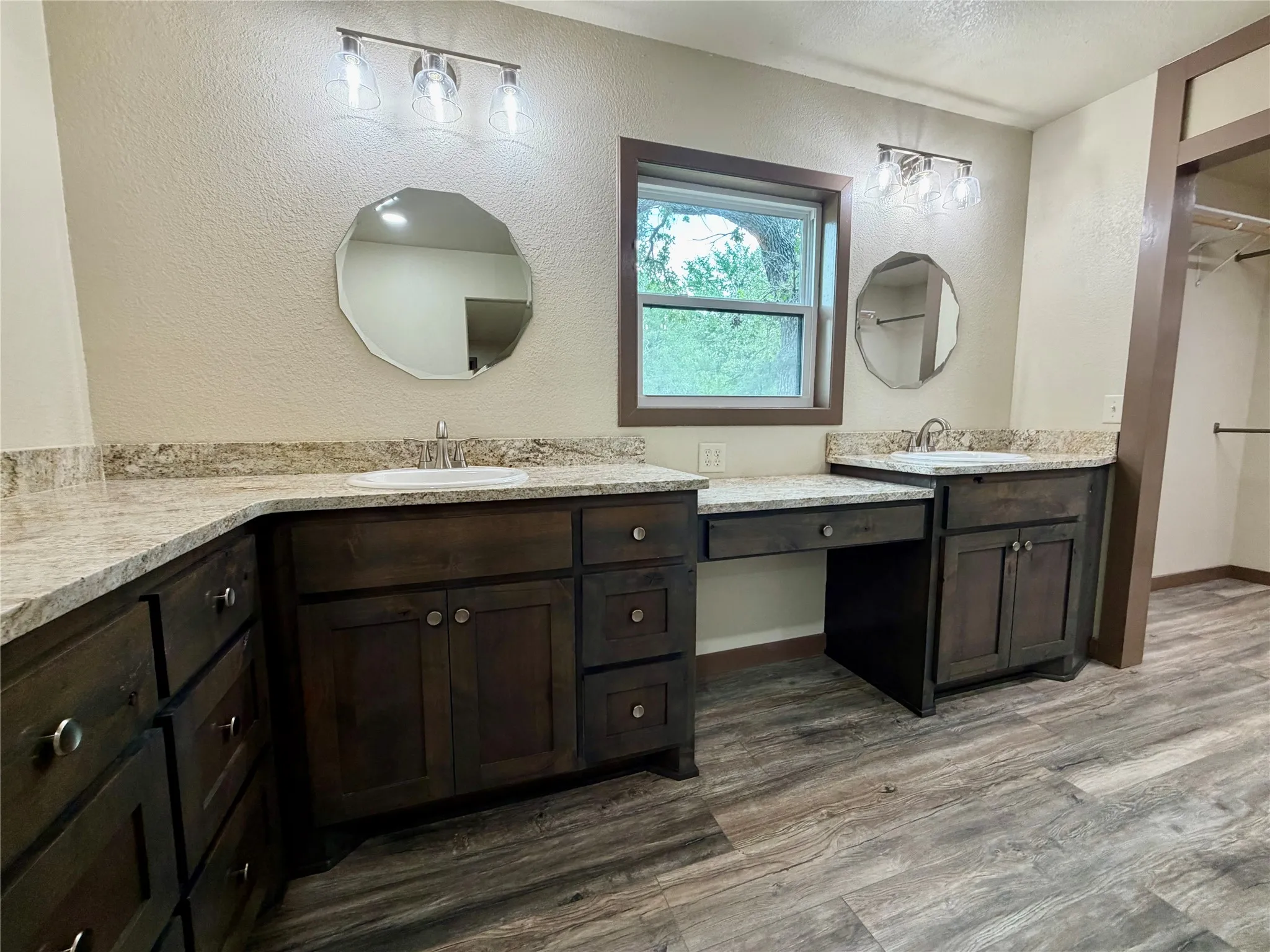 Single Family Residence For Sale in Eastland County , 1810 Highway 570, Eastland, Texas 76448, 3 Bedroom, 3 Bathroom, 1 Garage spaces, 3,230 Sqft, built in 1945, Price $510,000, mls#21309390, Real Estate Agent in Eastland, Homes For Sale in Eastland county, Homes For Sale in Eastland, Realtor in Eastland Texas, Real Estate Brokerage Independent Realty Texas, Luminita Cordes Realtor